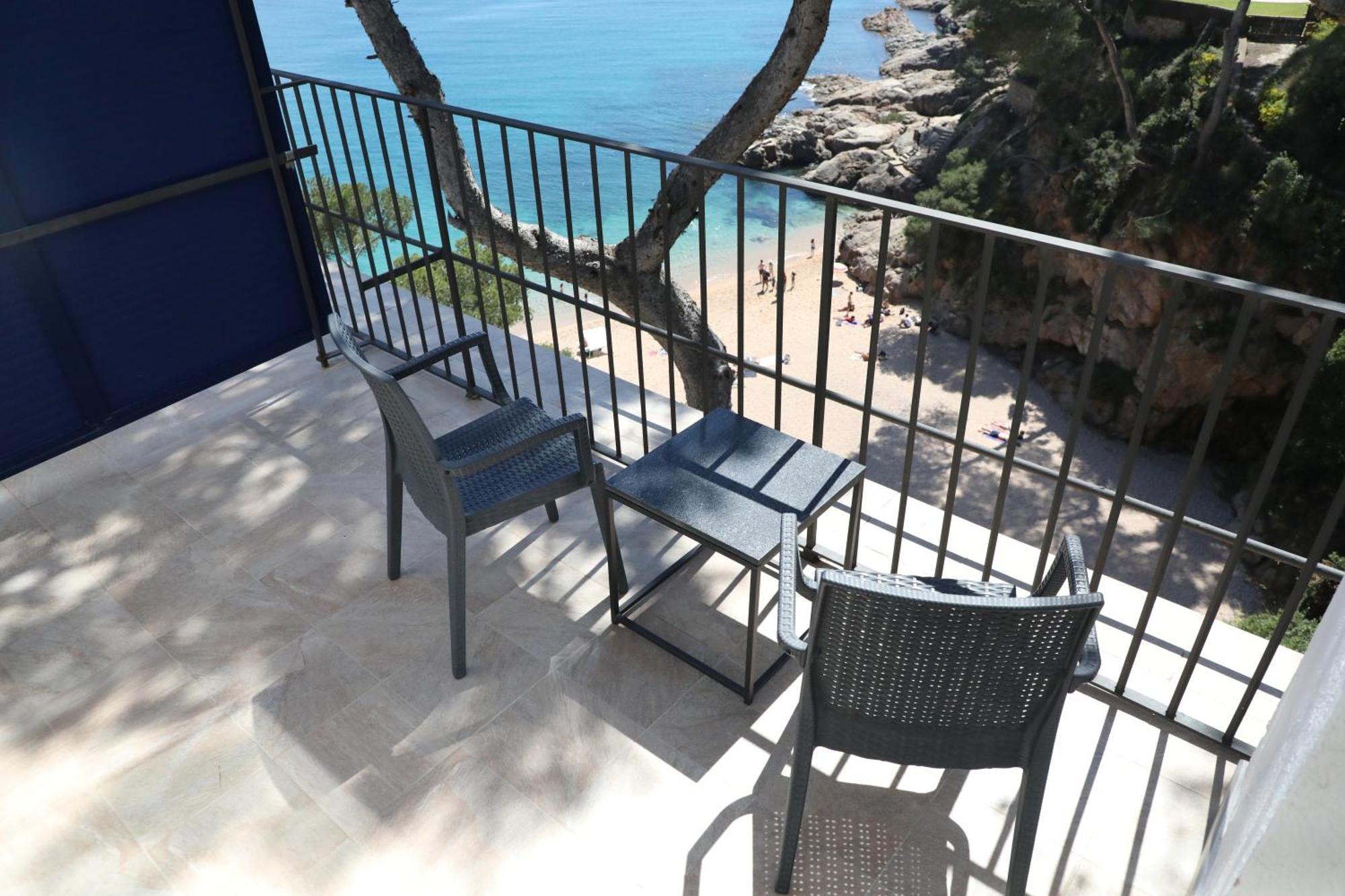 Double Room Balcony Sea View