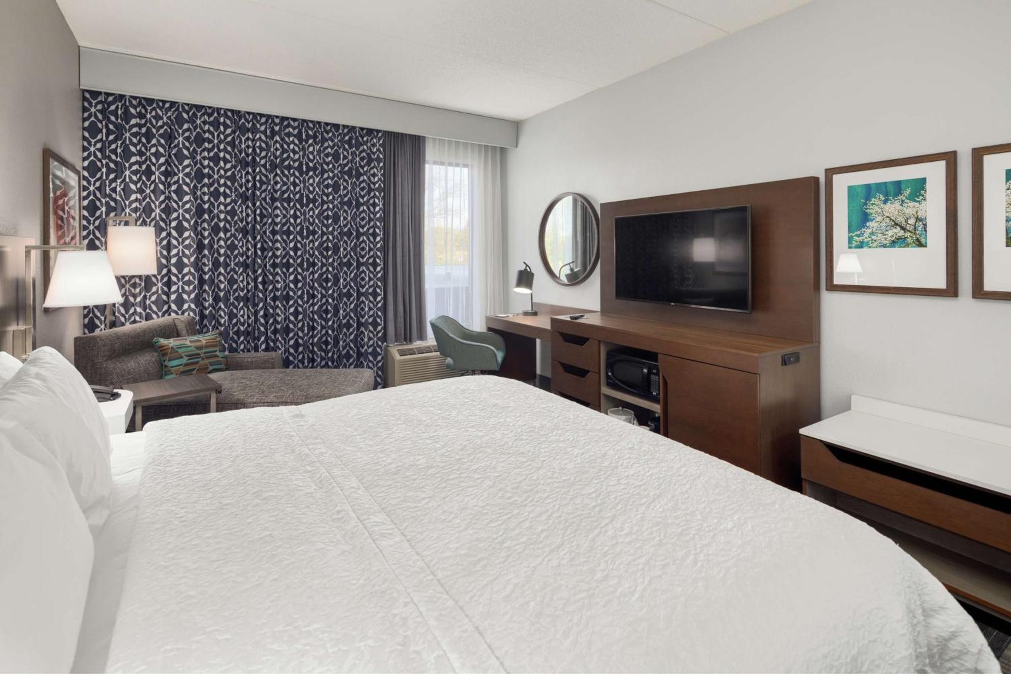 Quarto com Cama King-size e Chuveiro - Não Fumantes