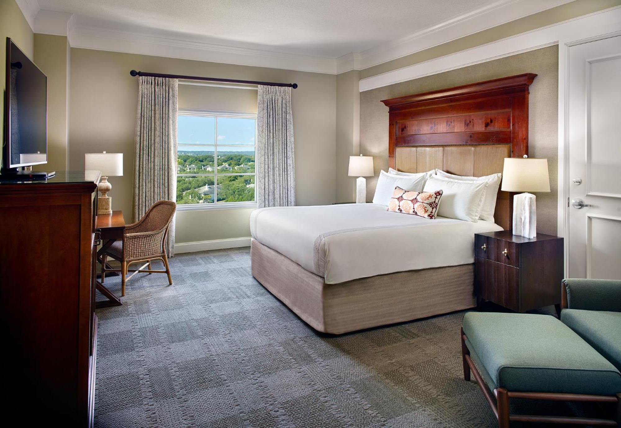 Premier Room 1 King Bed