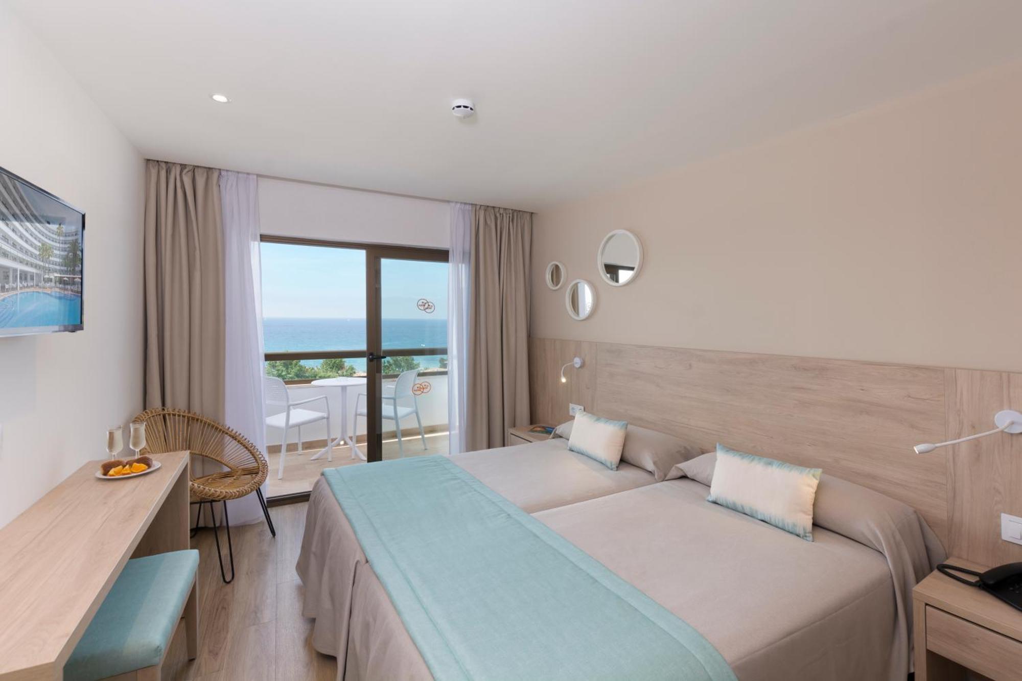 Twin Room Sea View