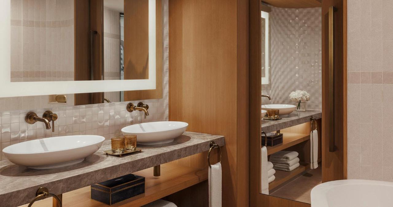 Ocean View Club Room with Club privileges - Daily Breakfast & Afternoon Tea, Evening Drinks & Canapes