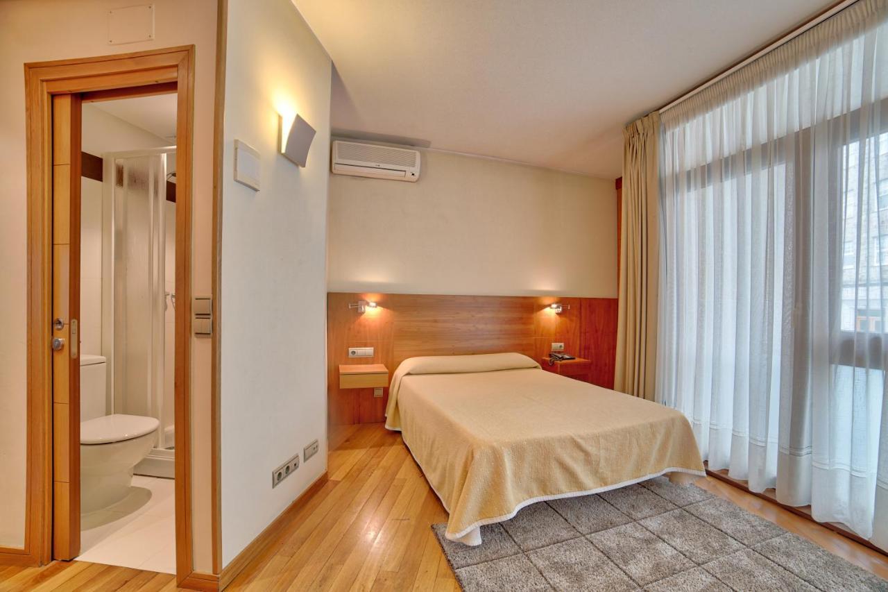 Double or Twin Room,1207842055:JPEG