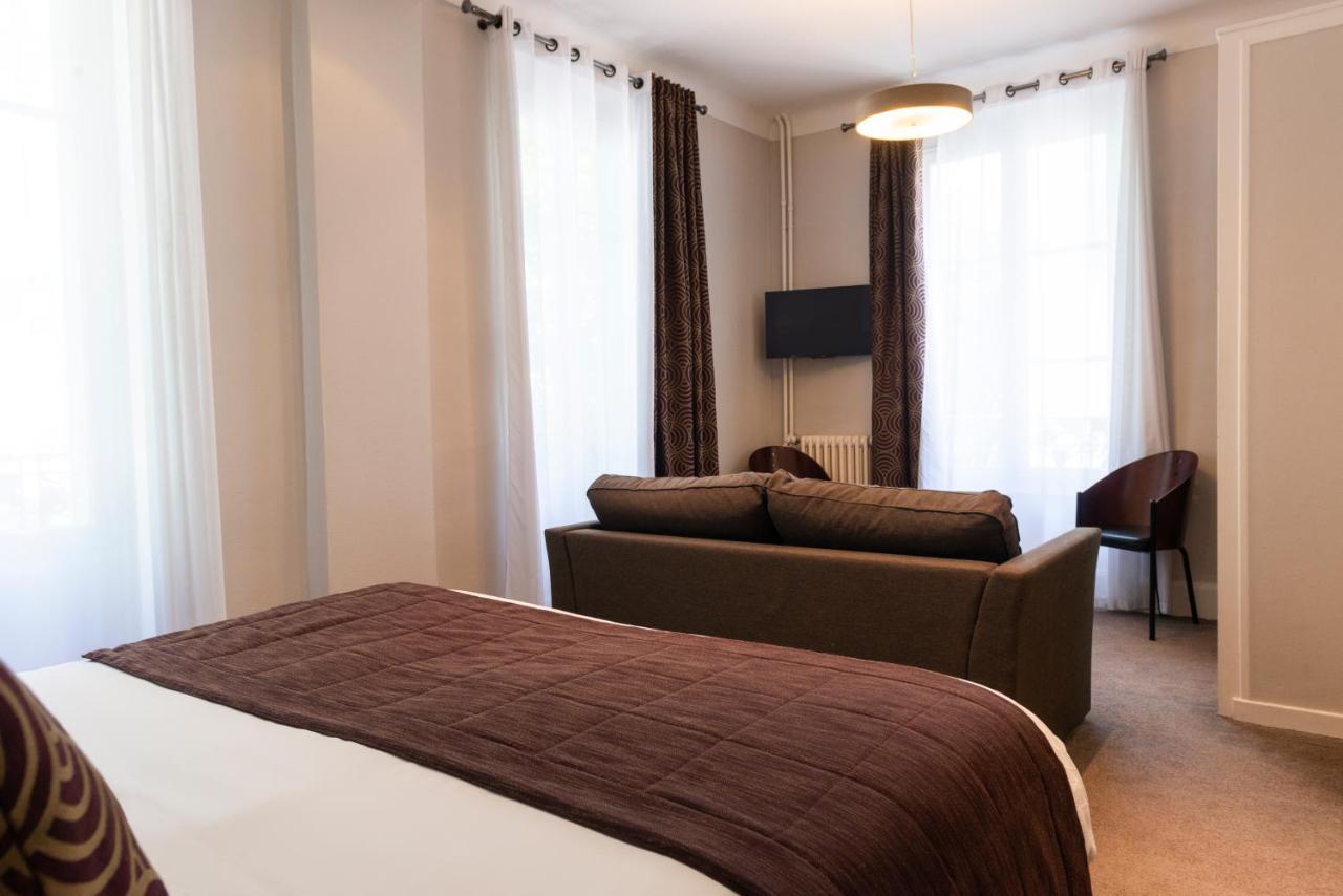 Privilege Room