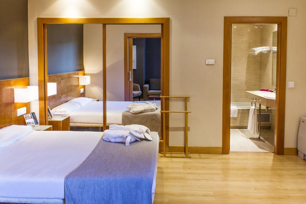 Triple Room,362872225:JPEG
