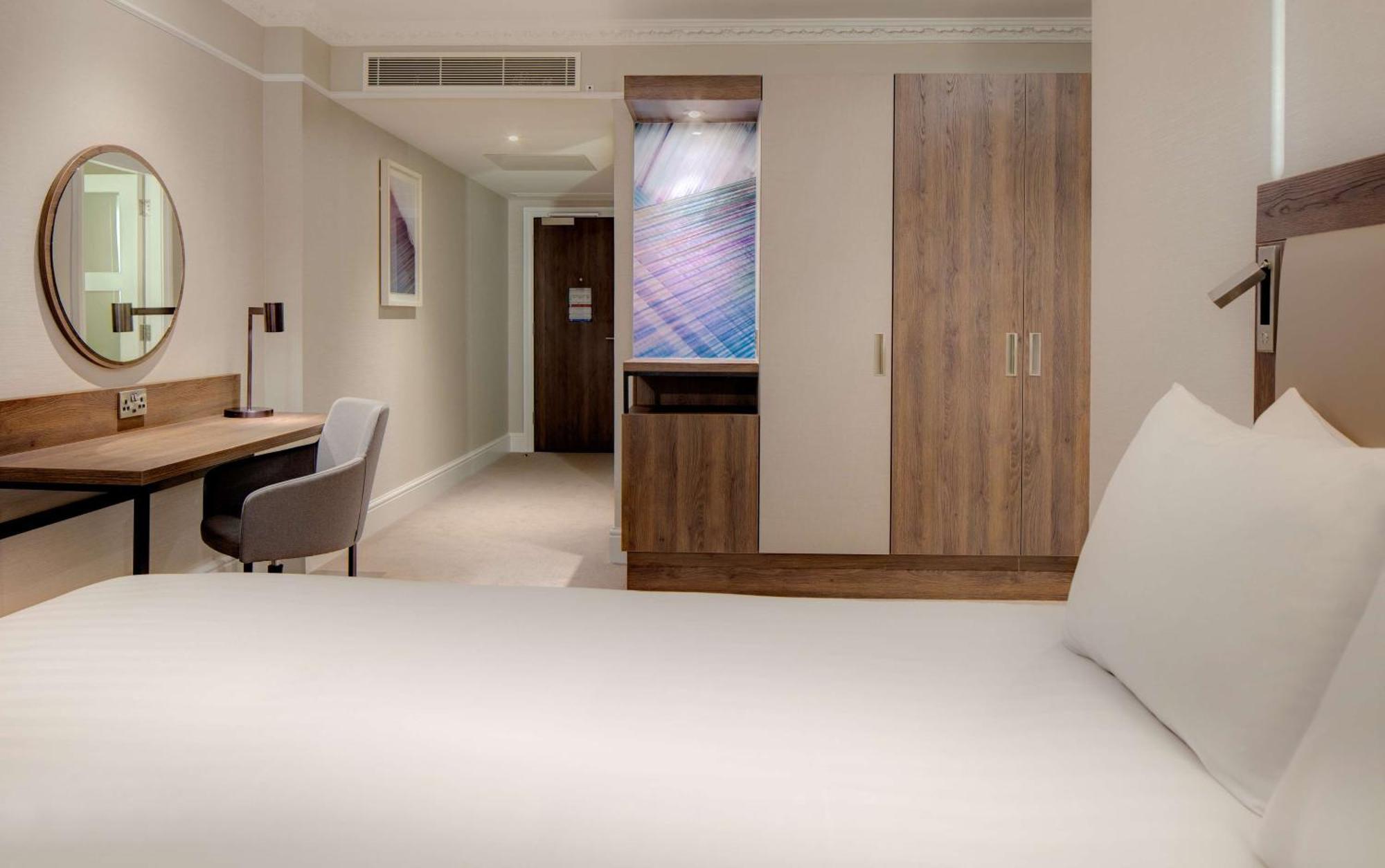 Habitación con cama extragrande