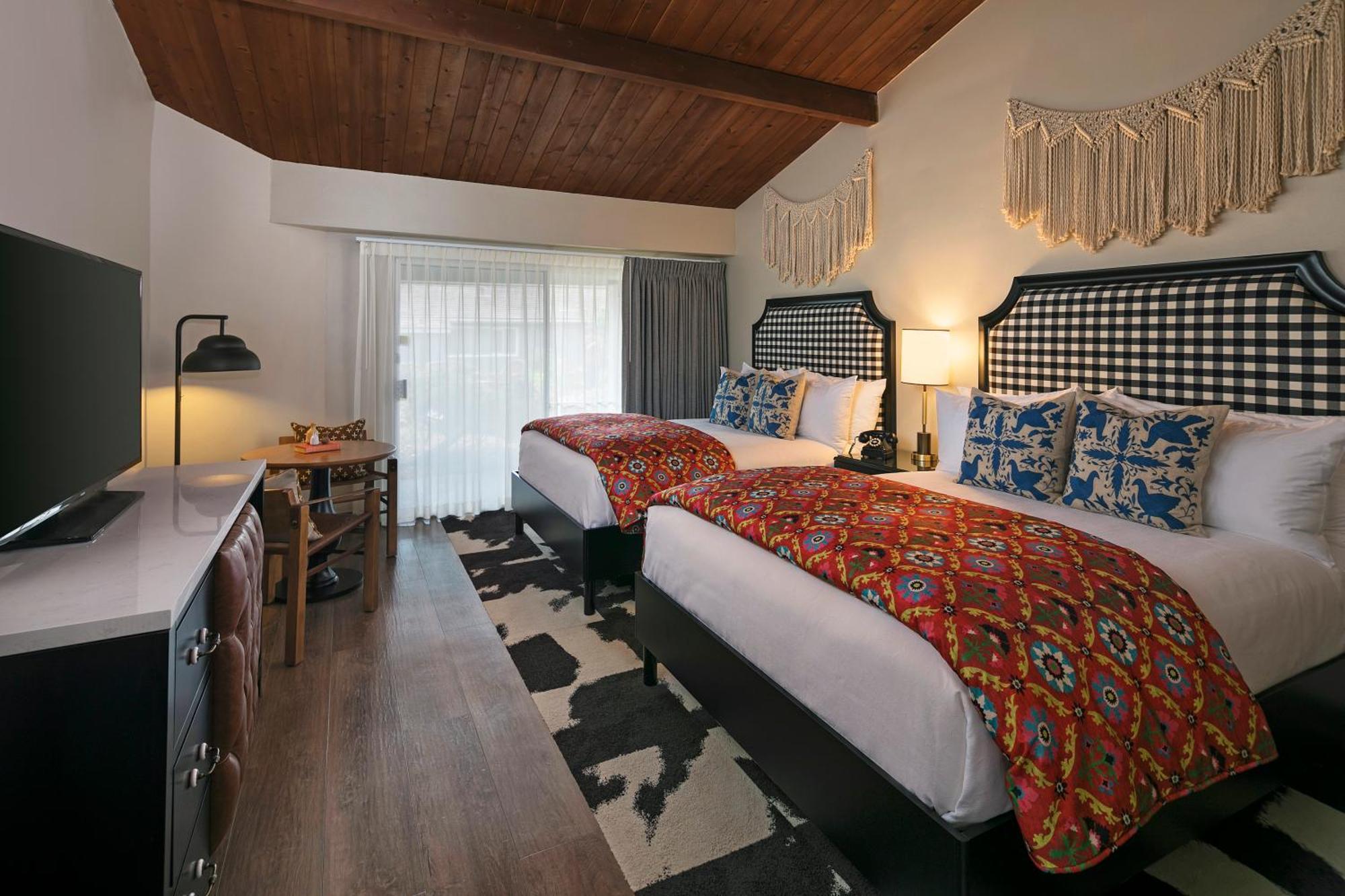 Standard Queen Room Two Queen Beds