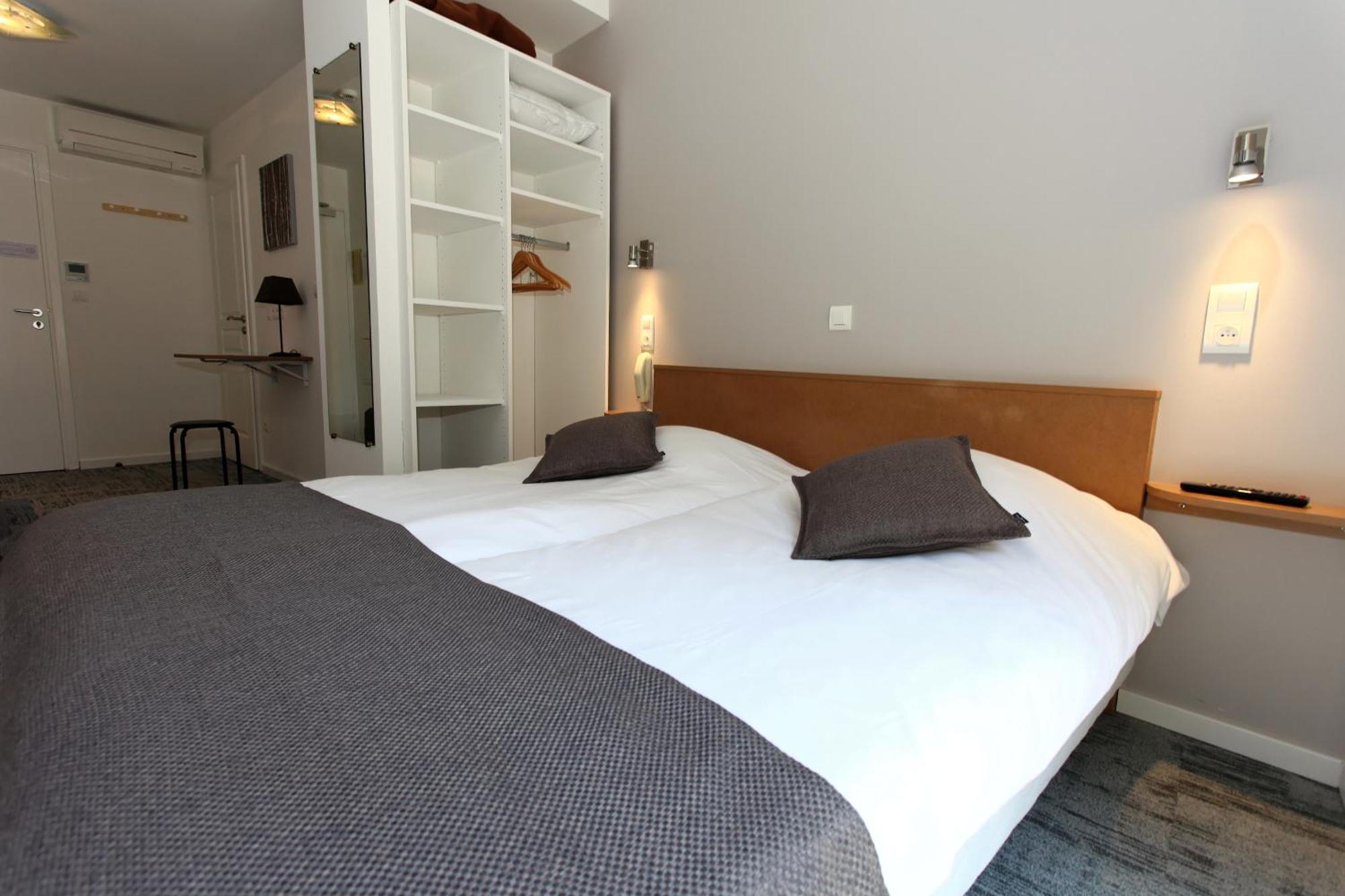 Twin Room,1625482360:JPEG