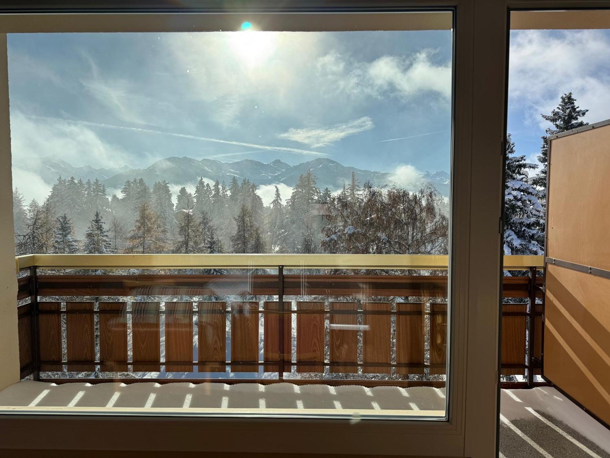 Zweibettzimmer mit Balkon