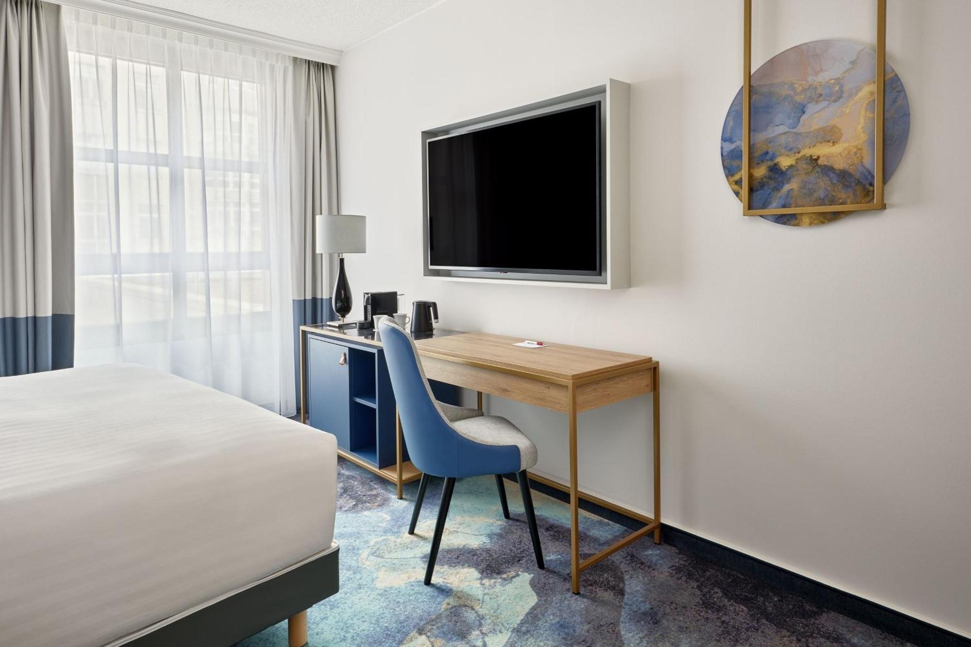 Executive Zimmer mit Kingsize-Bett mit Zugang zur Lounge