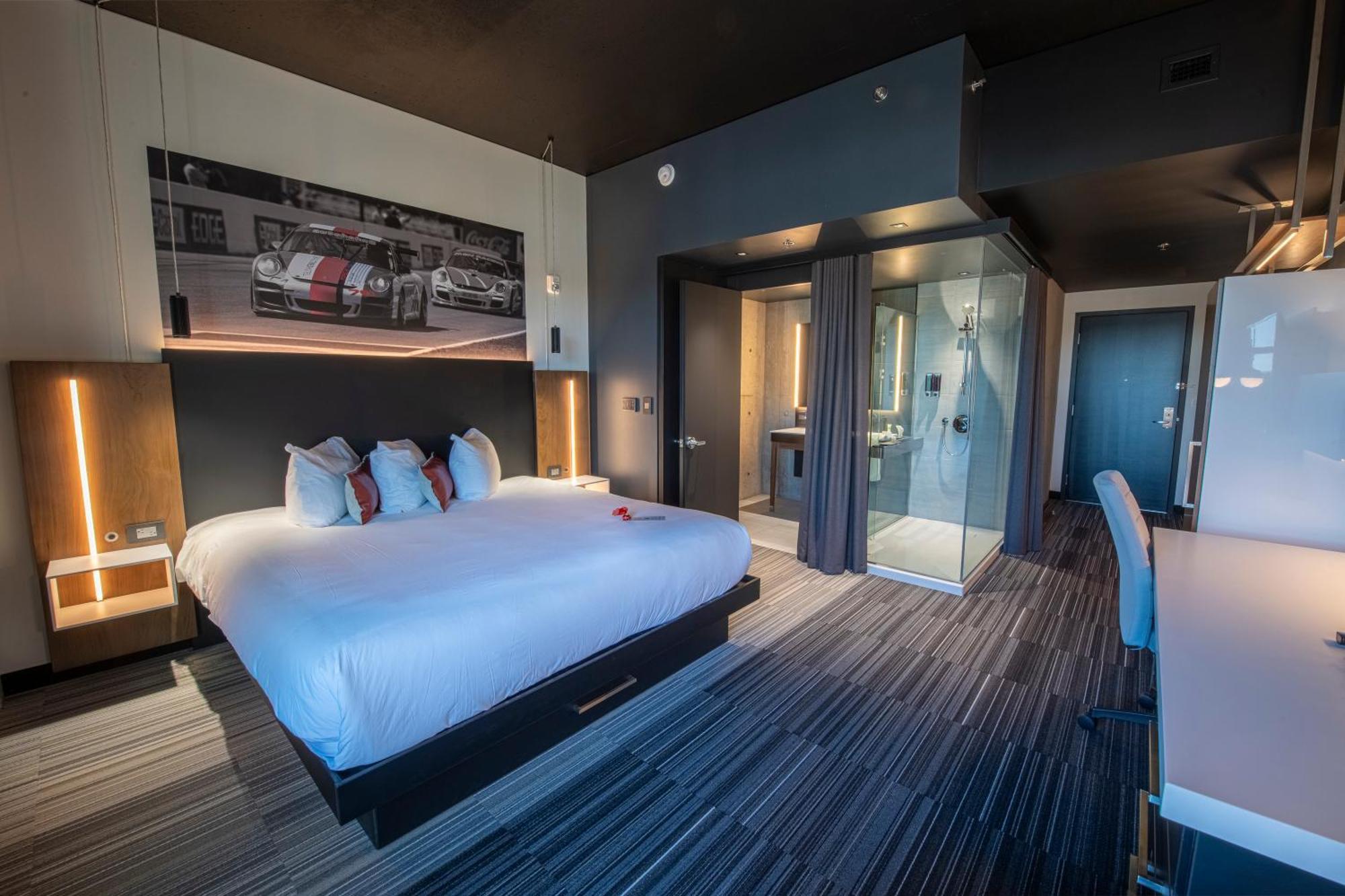 Superior King Room