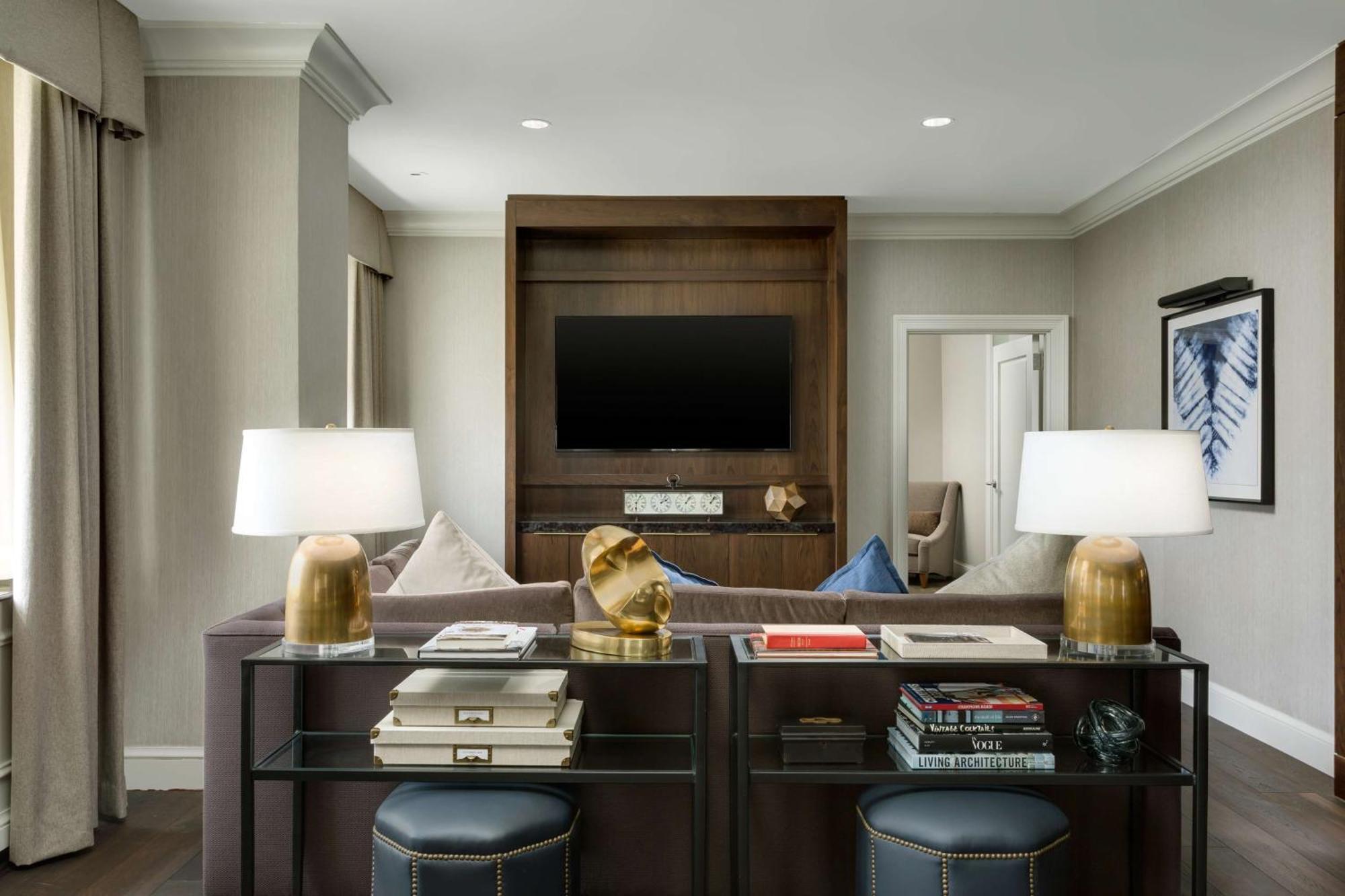 Presidential Suite,1571368622:JPEG