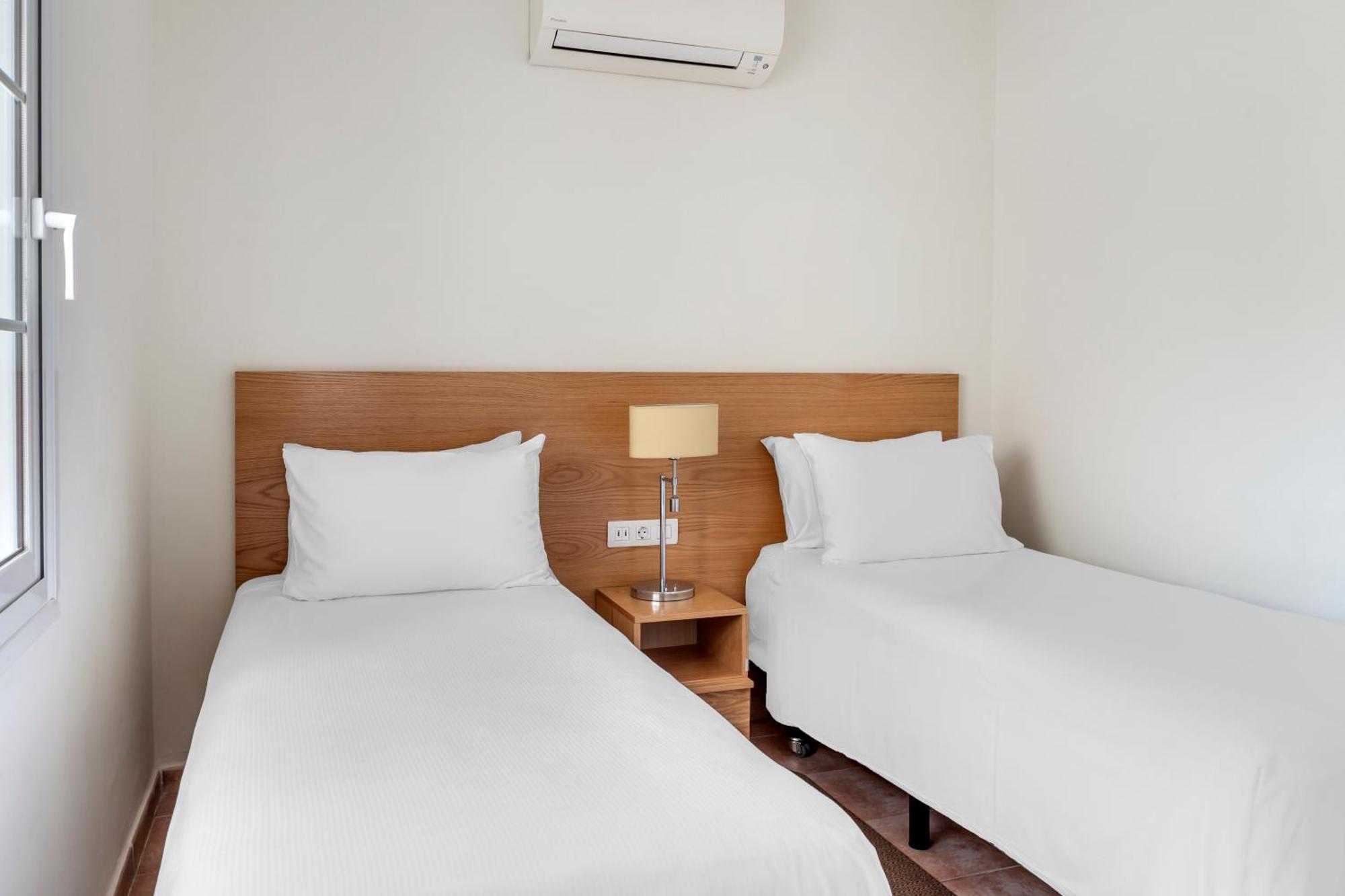 Two-Bedroom Apartment,1546646704:JPEG