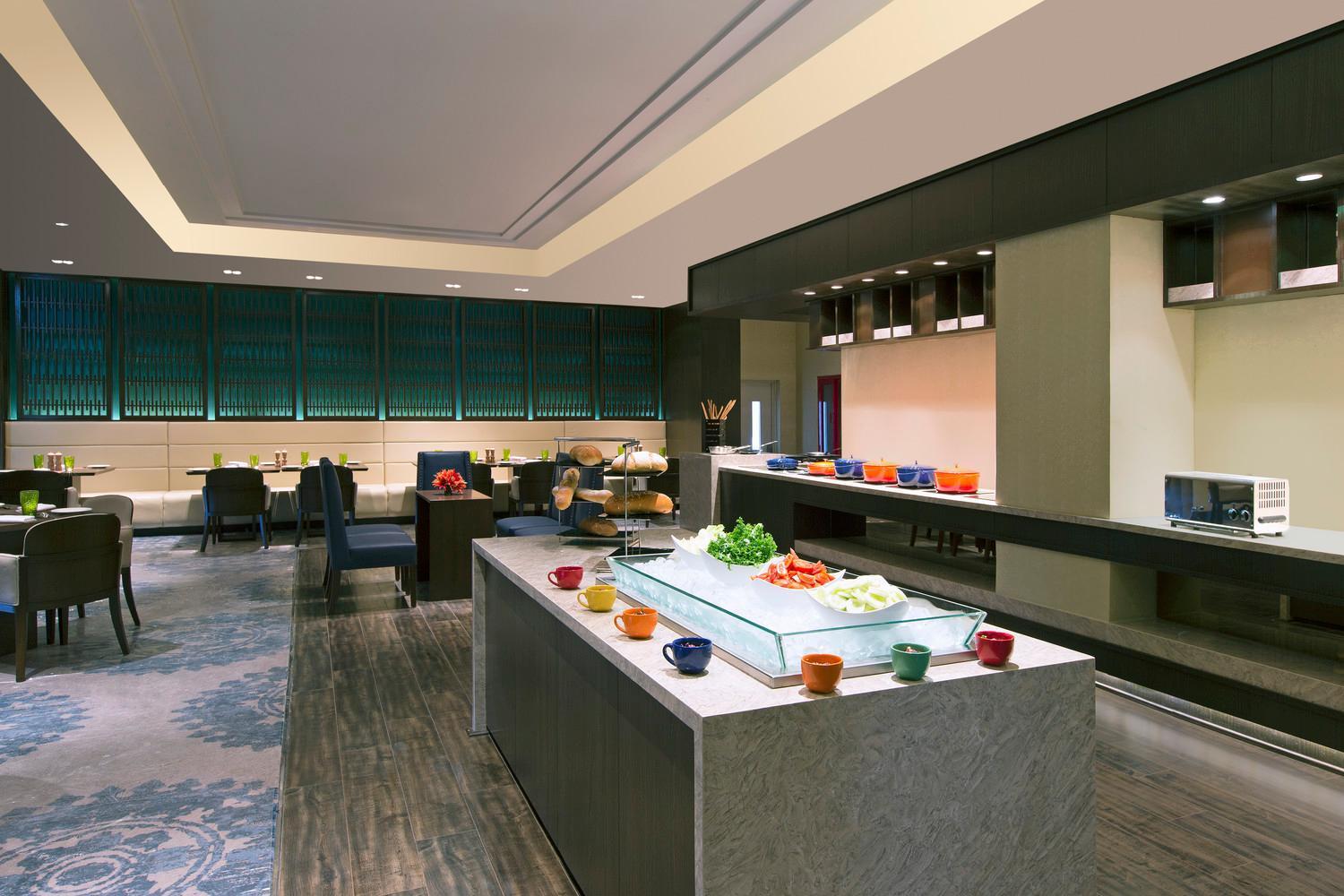 Sheraton Club- King Bed - Lounge access with 02hrs happy hours