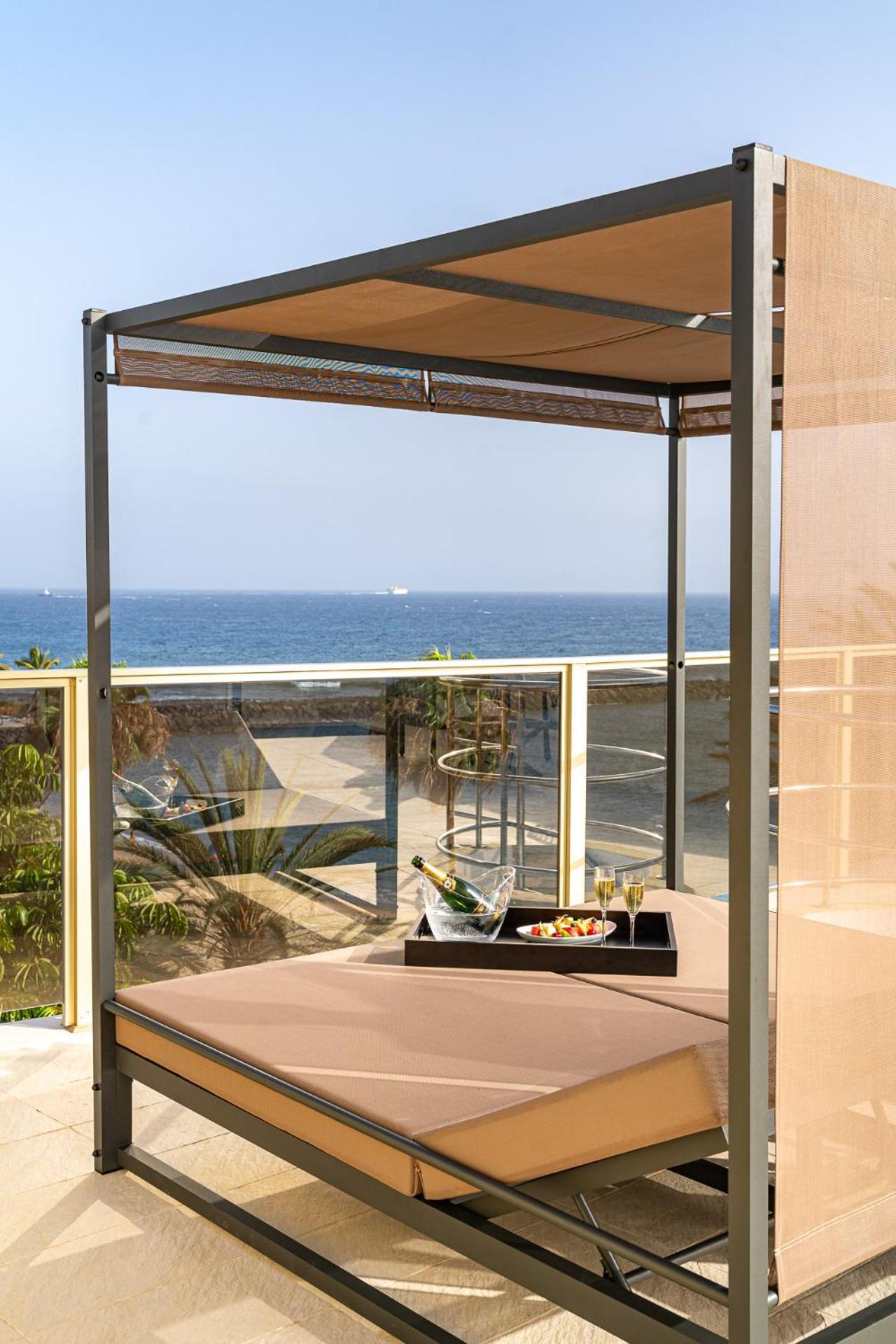 Superior Double Room Sea View Private Pool