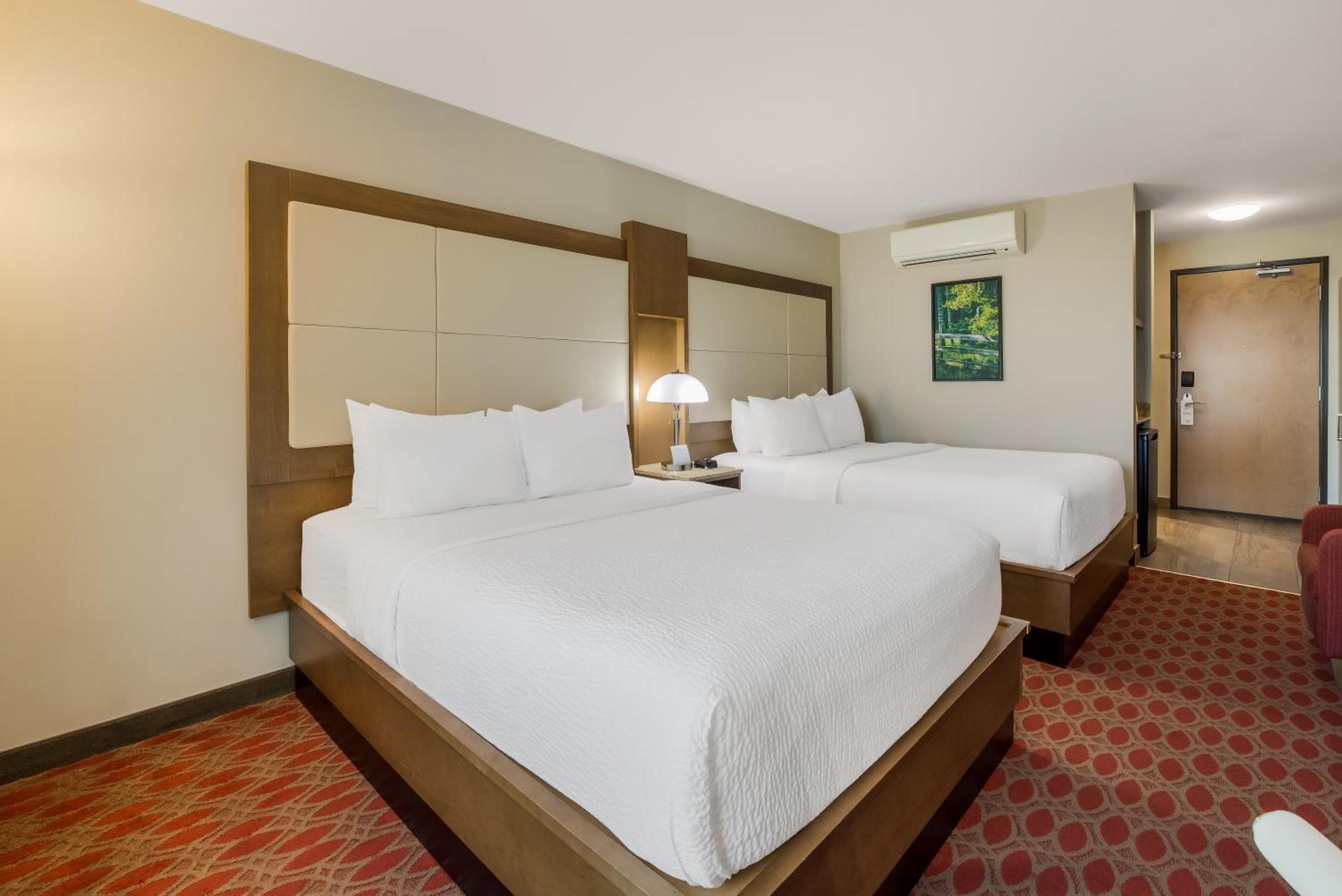 Queen Room Two Queen Beds