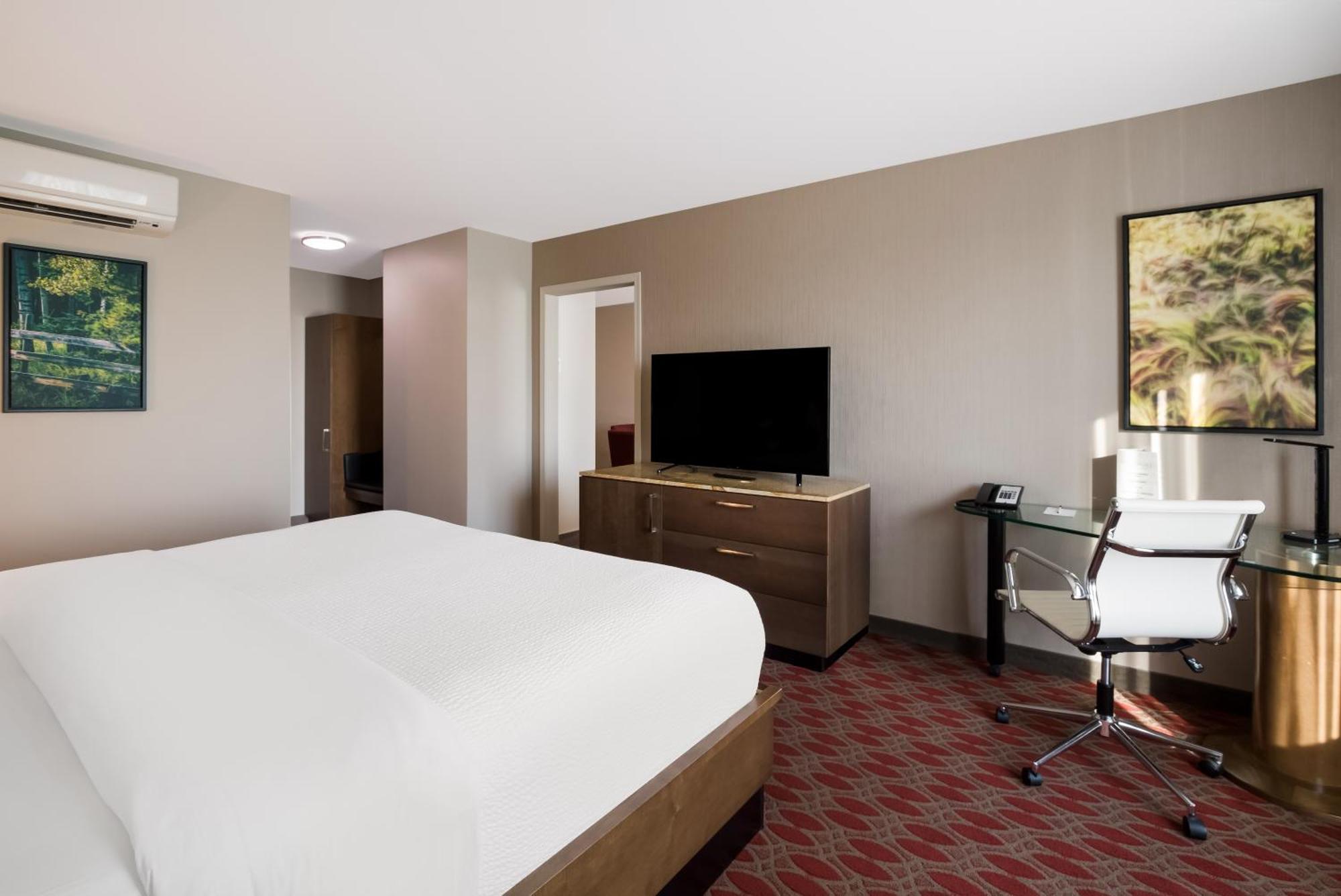 Junior Suite Steam Shower