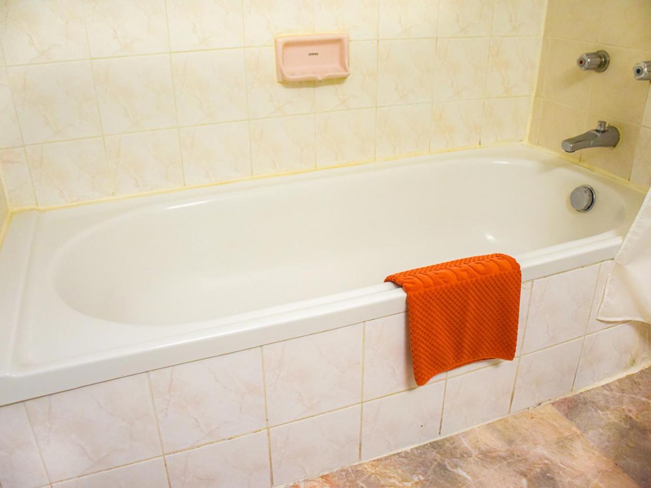 Quarto Superior com Cama de Casal ou 2 de Solteiro e Vista do Jardim