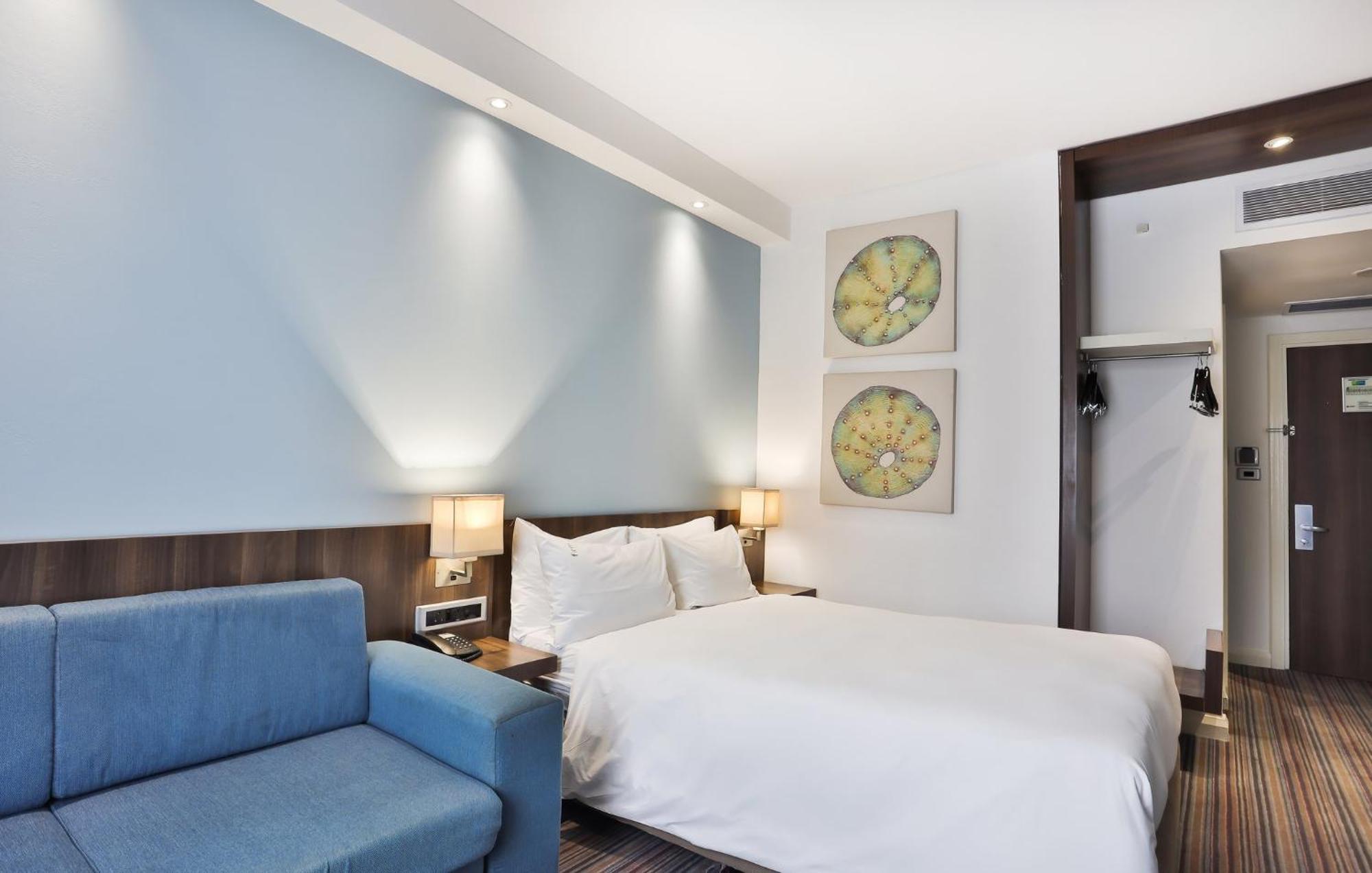 Standard Double Room with Sofa Bed,1551873268:JPEG