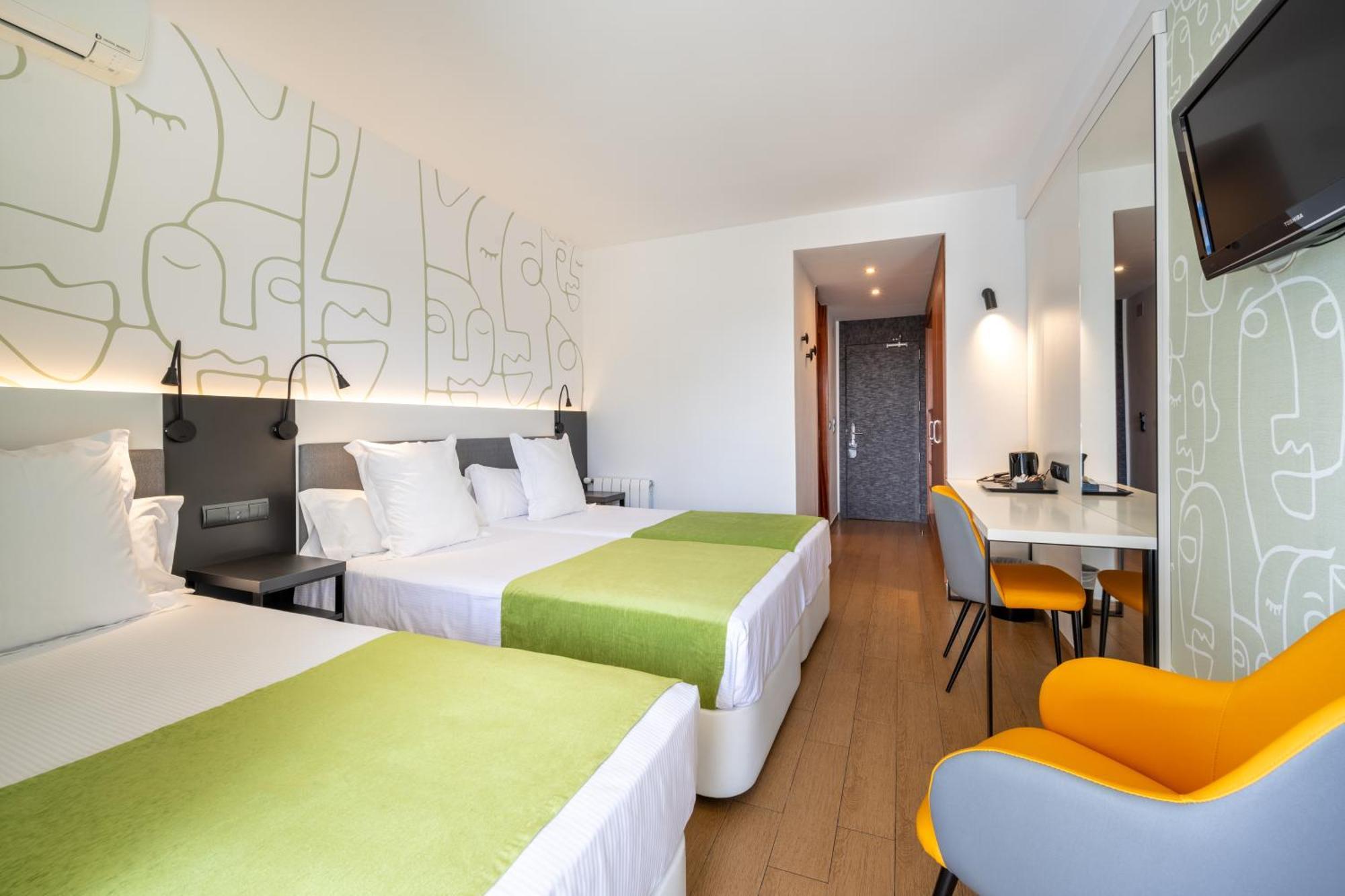 Premium Double or Twin Room 2 1
