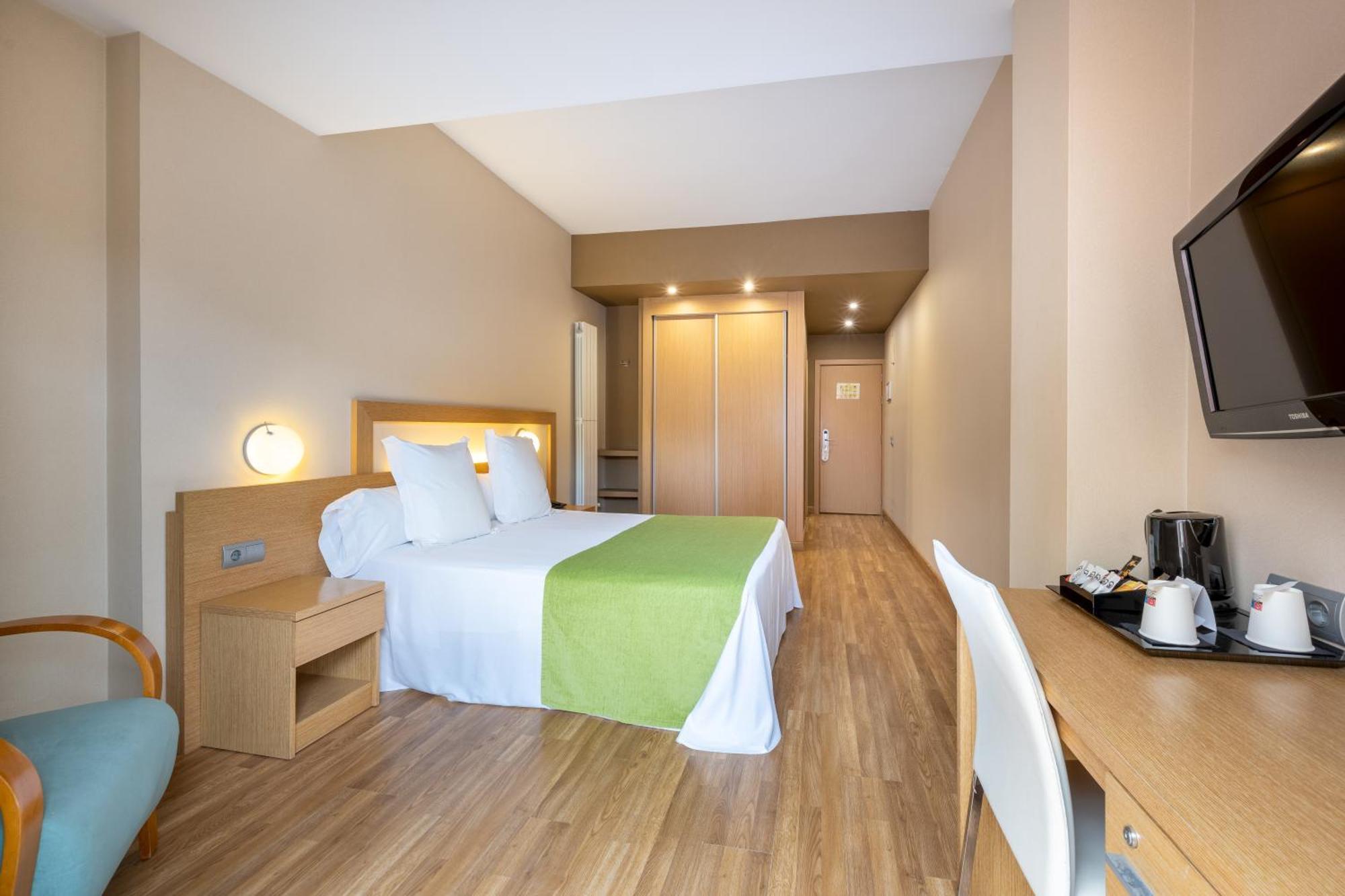 Premium Double or Twin Room Disability Access