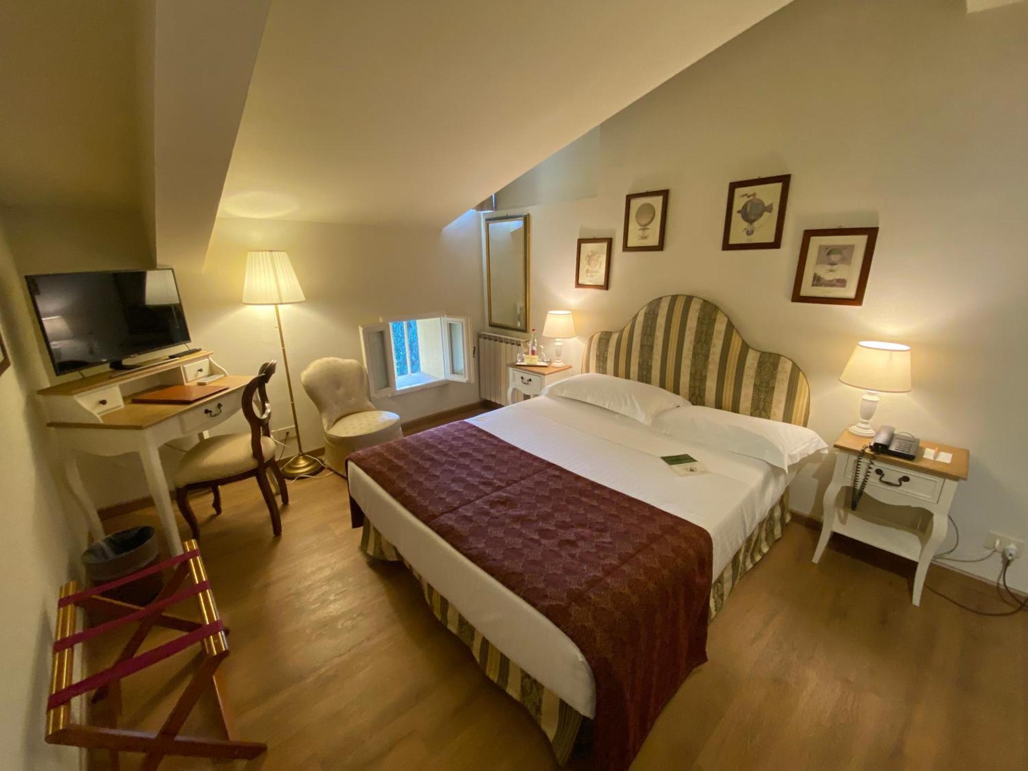 Single Room,1758525641:JPEG