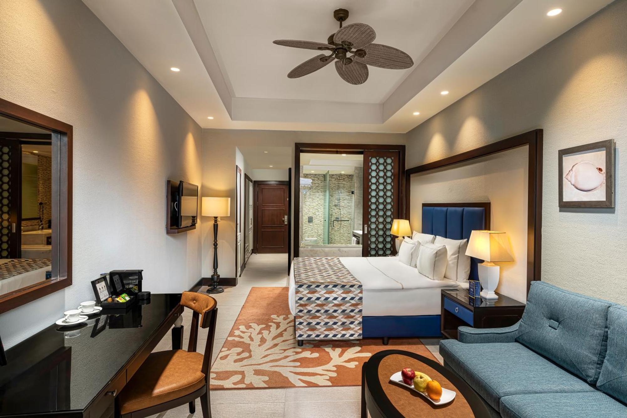 Superior Double Room with Pool Access