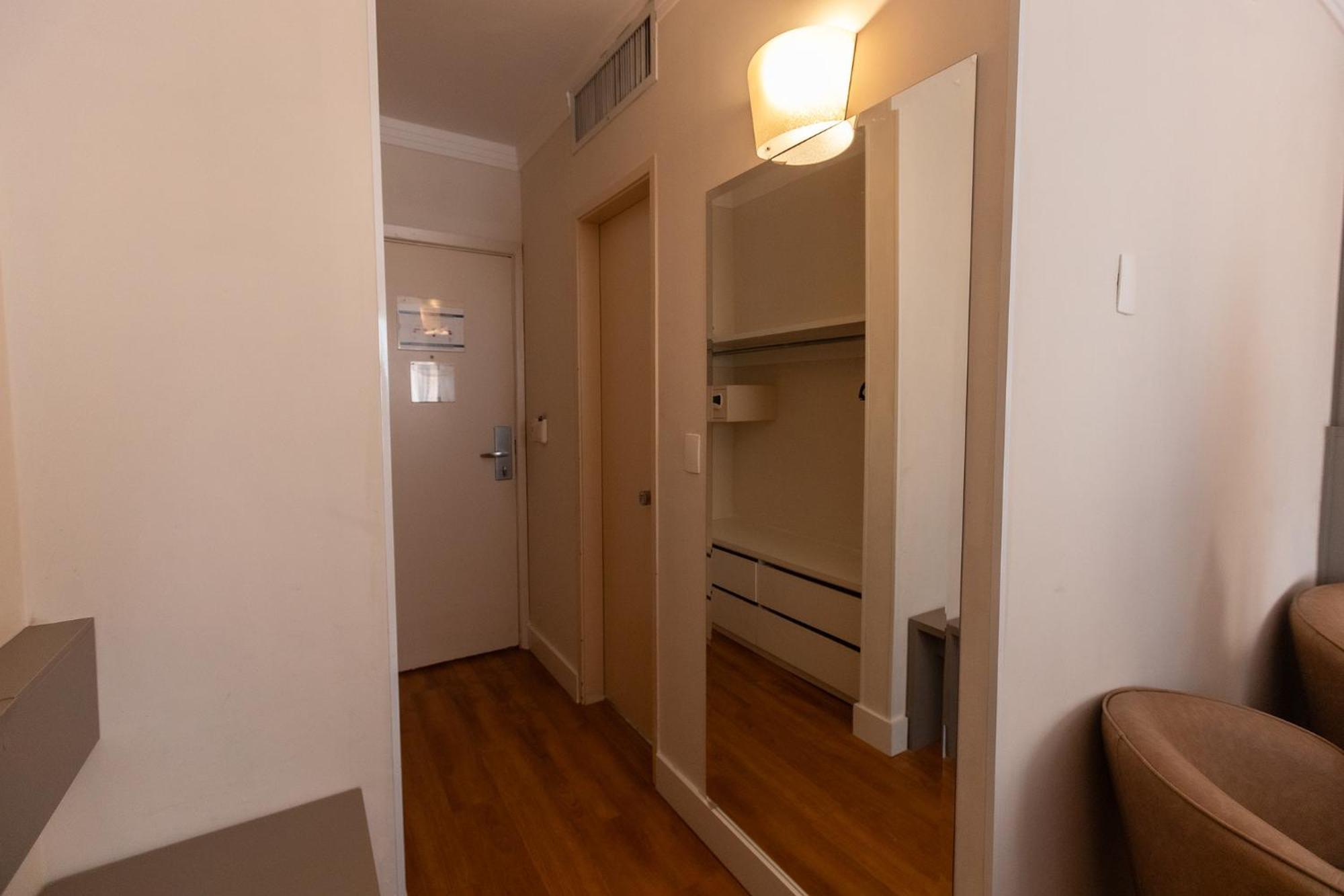 Deluxe King Room,1580164898:JPEG