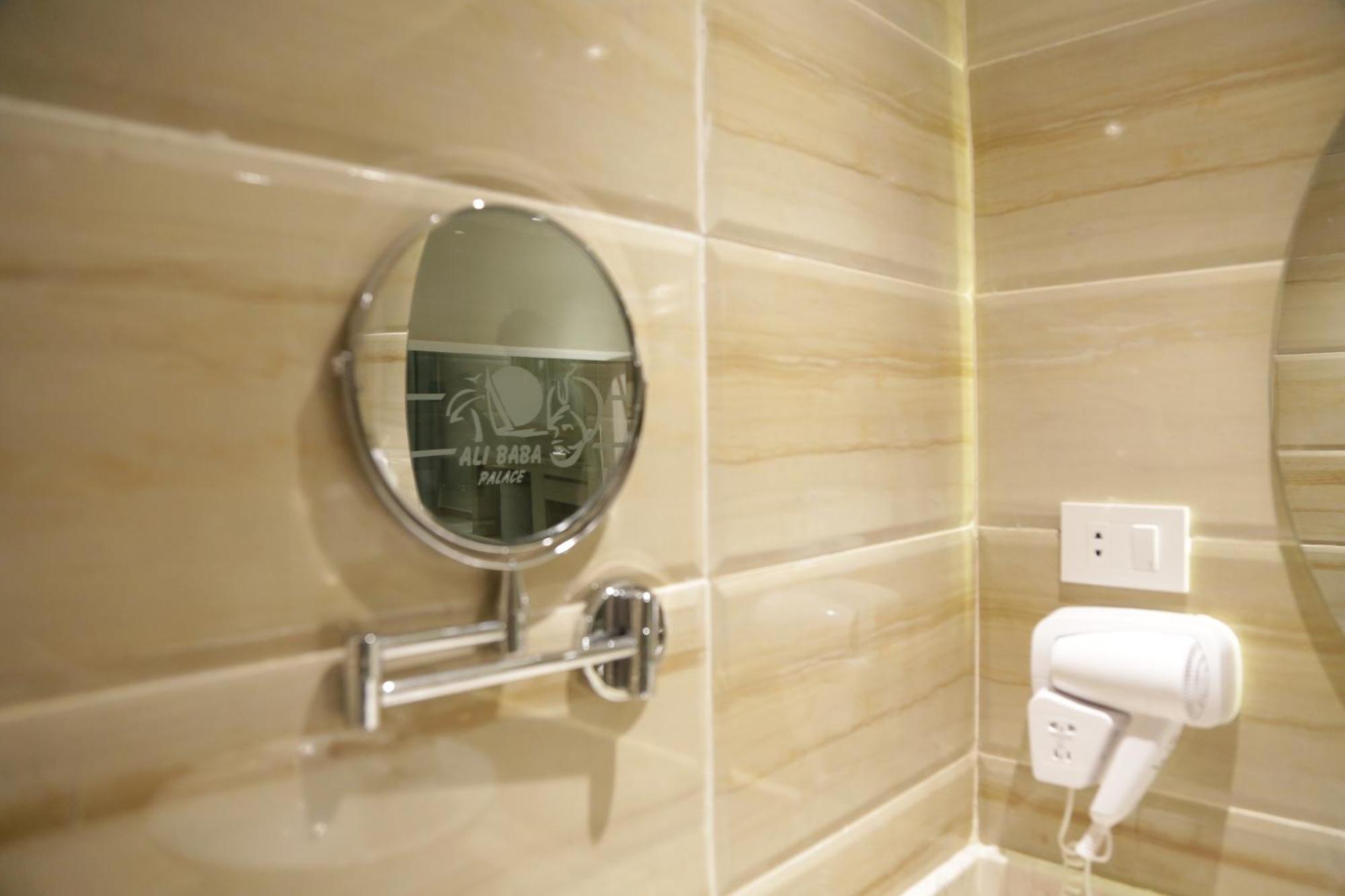 Chambre Double ou Lits Jumeaux Deluxe - Vue sur Piscine