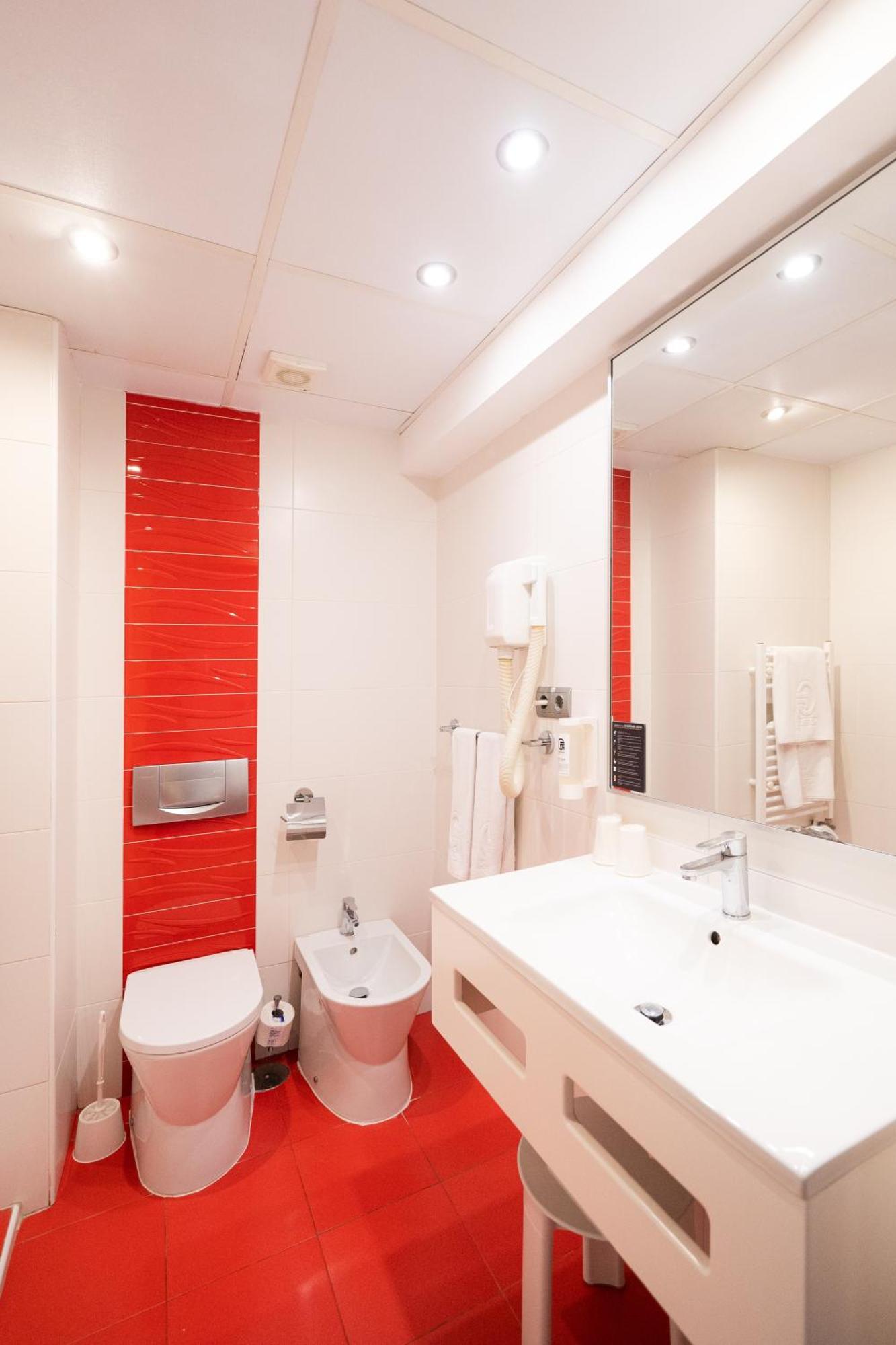 Premium Double or Twin Room 2 1