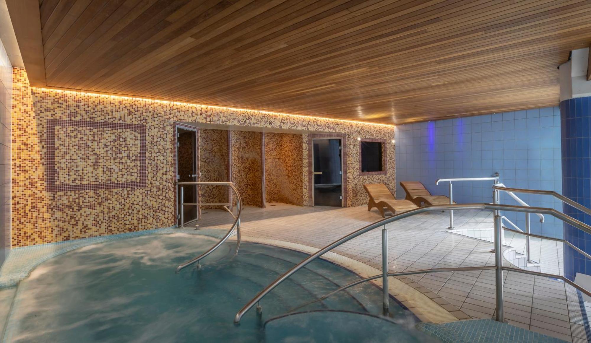 Deluxe Seaview King,1589556524:JPEG