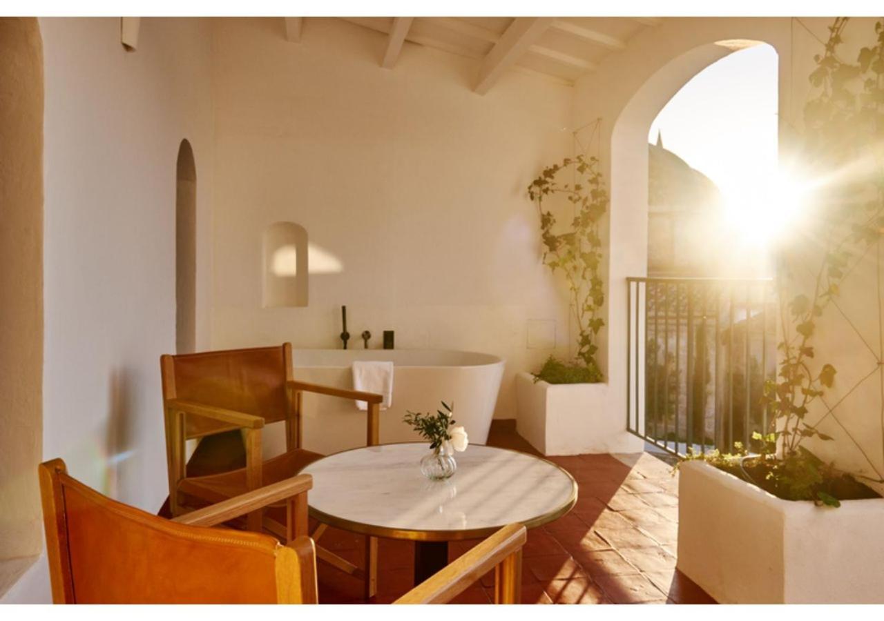 Suite Terrace Spa Access