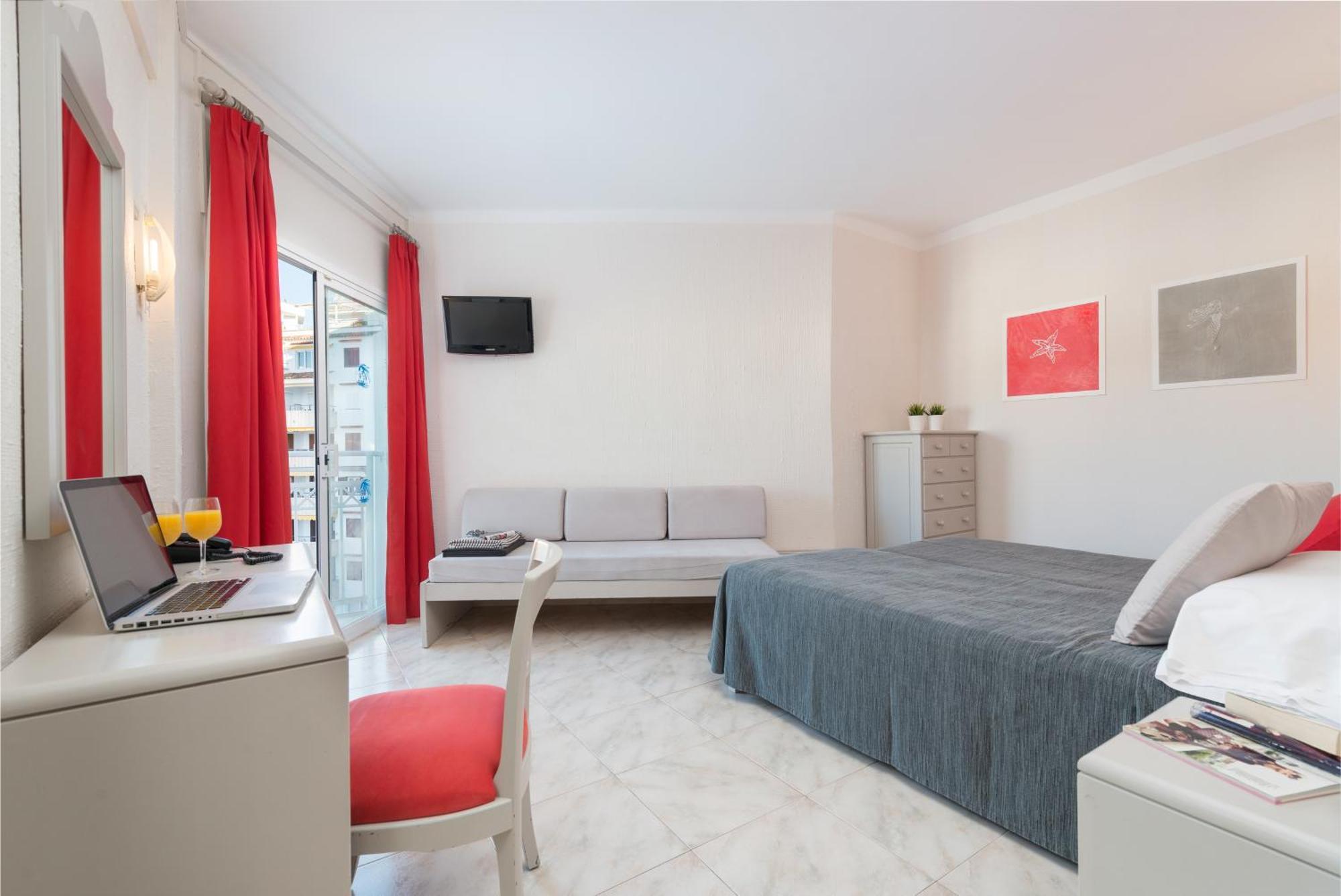 Triple Room Balcony
