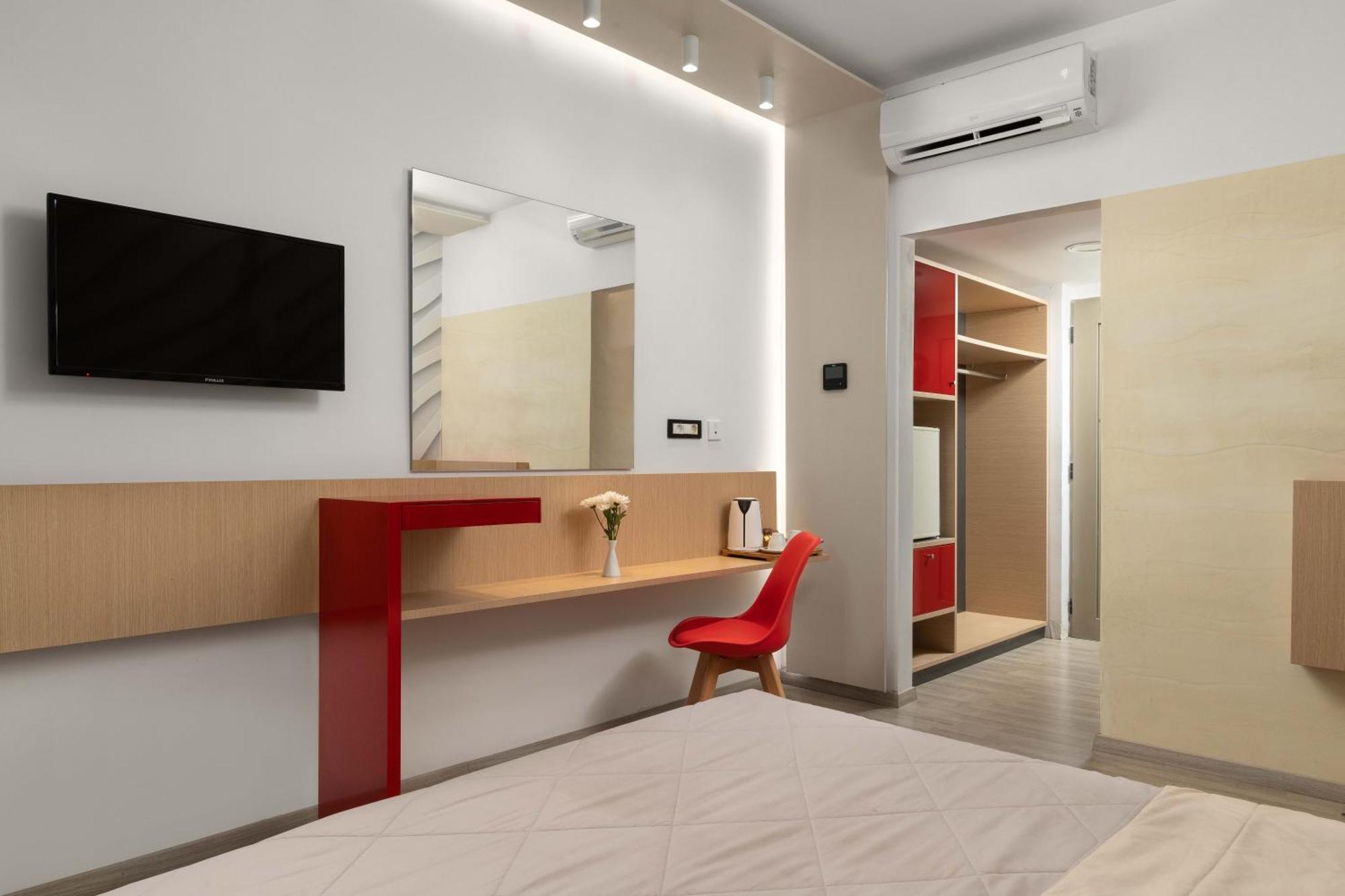 Superior Side Sea View,1591488779:JPEG