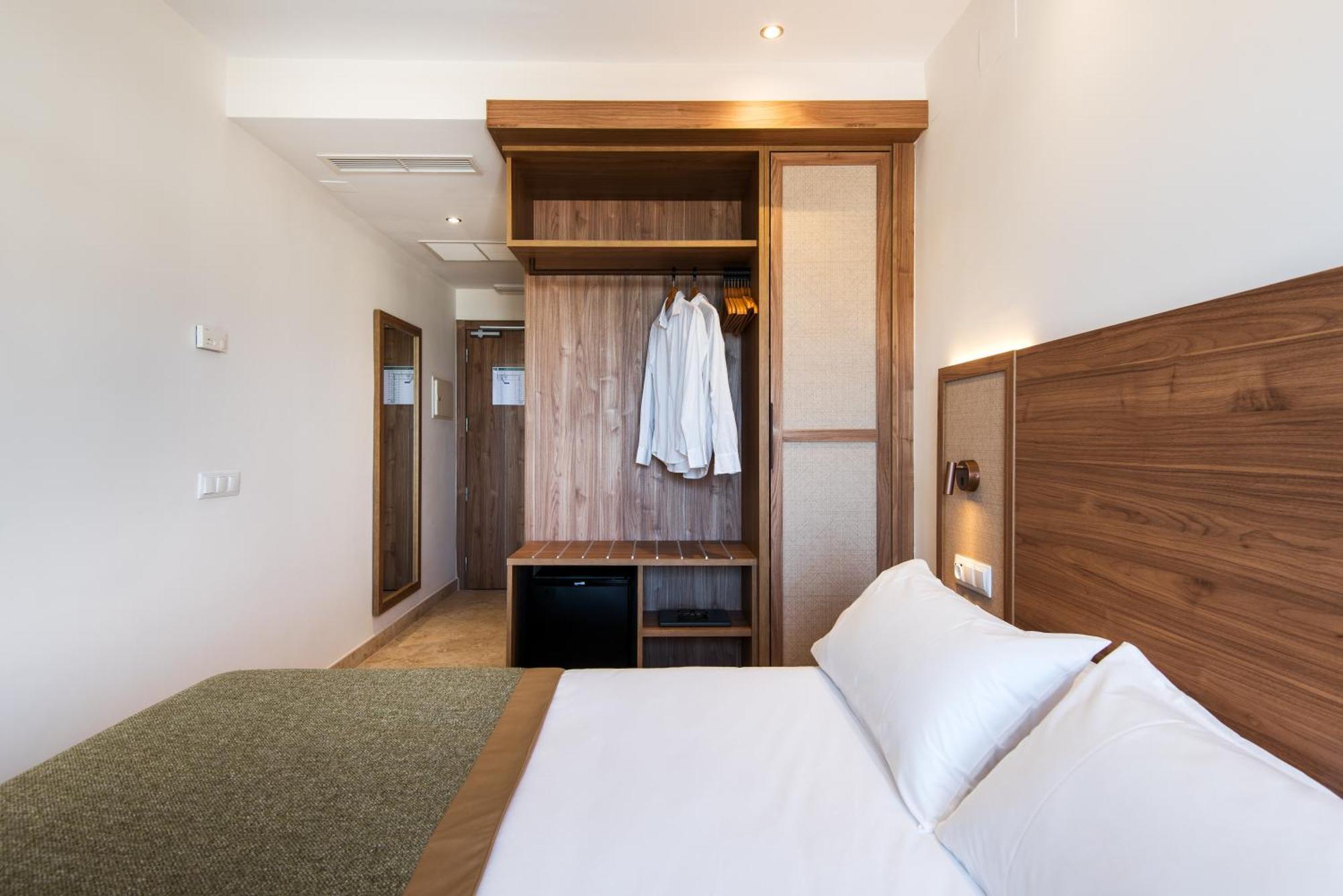 Chambre Simple Standard avec Vue Latérale sur la Mer