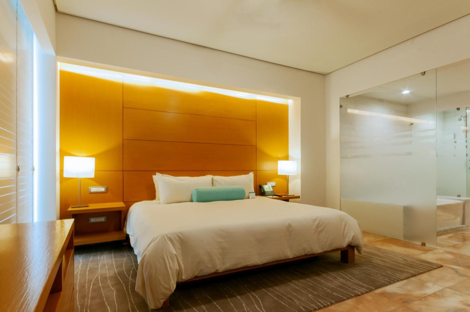 Junior Suite King Size Bed Resort View