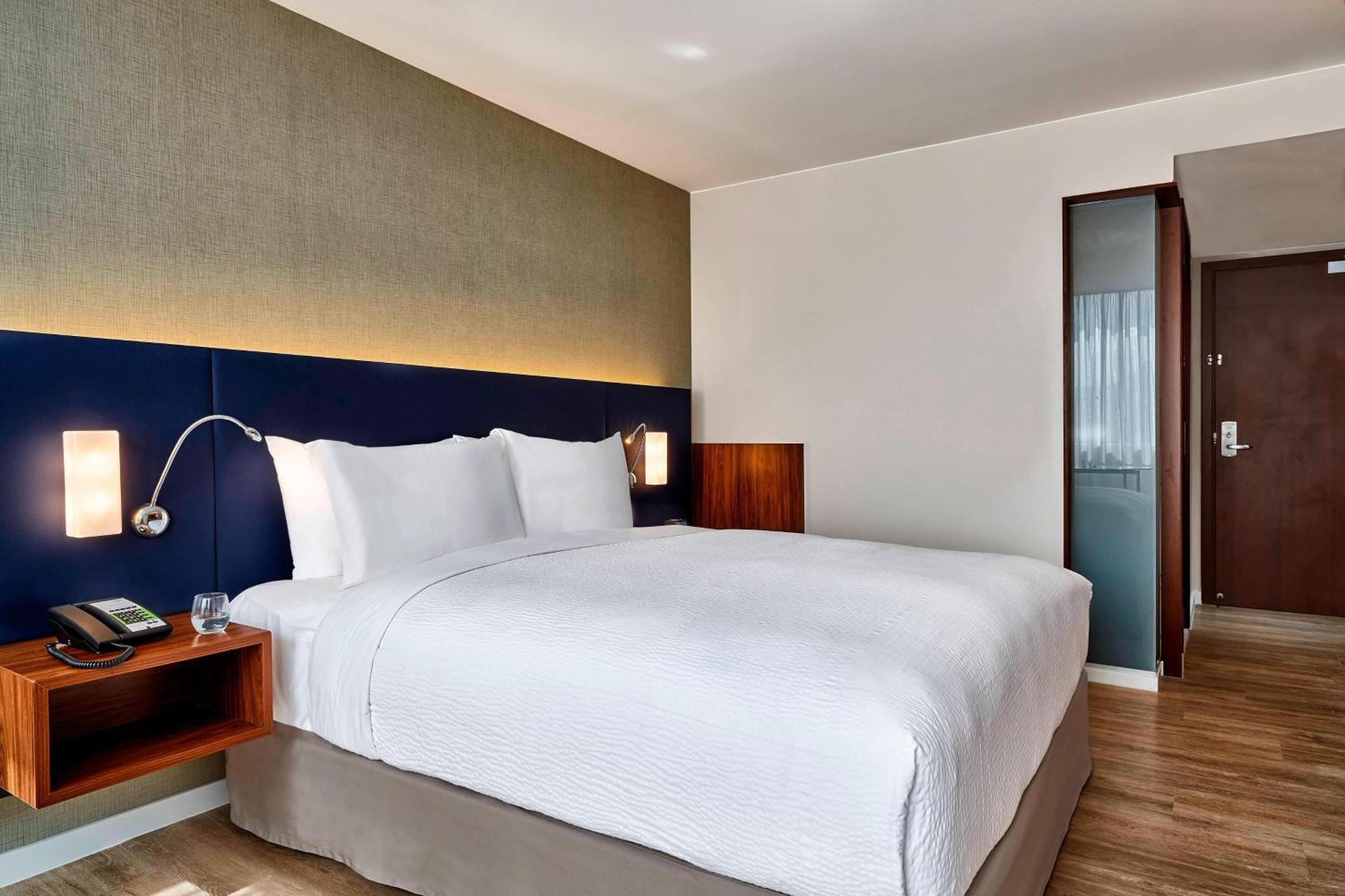 Quarto com Cama King-size
