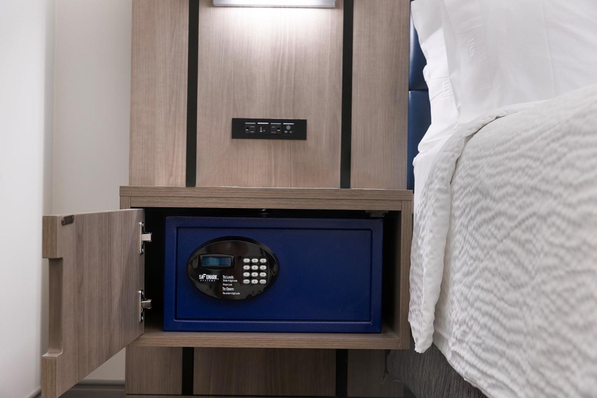 Standard Room,1593644052:JPEG