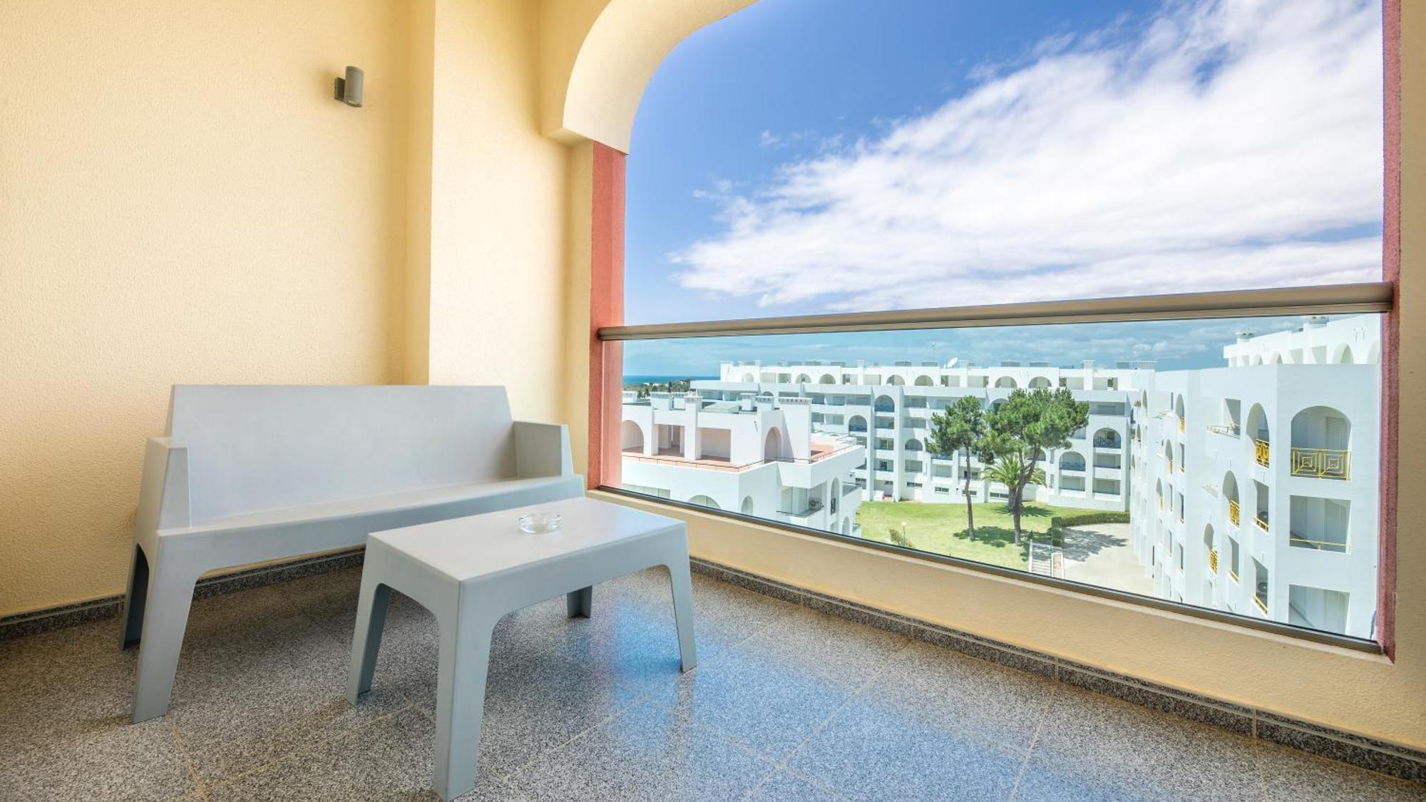 Family Side Sea View (2 Adults + 3 Children up to 11 years old)