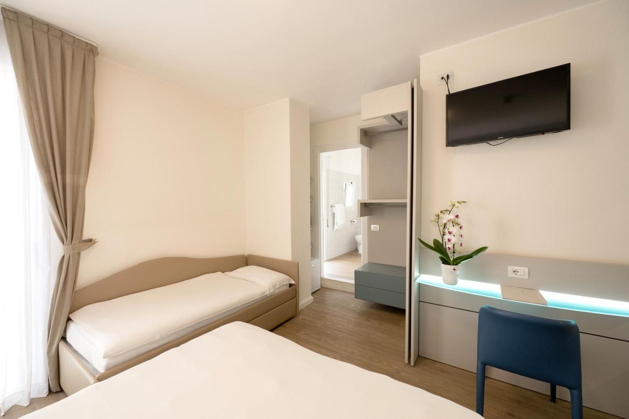 Quadruple Room,1597545585:JPEG
