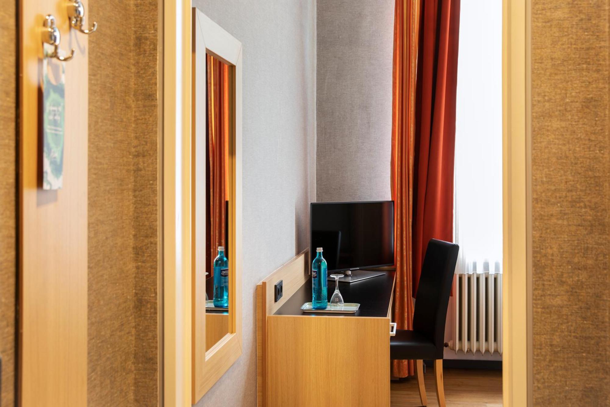 Comfort Single Room