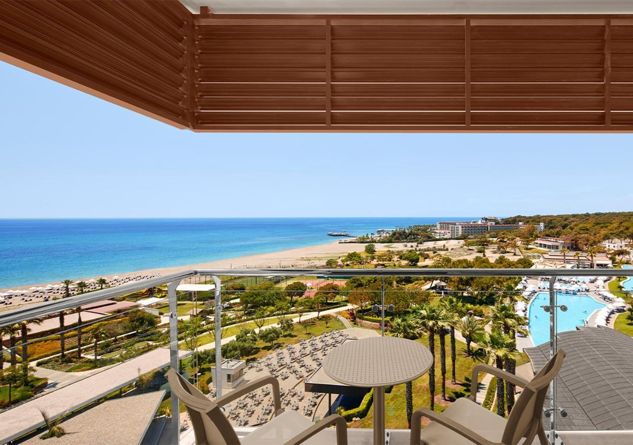 Corner Suite Sea View Mixed Section