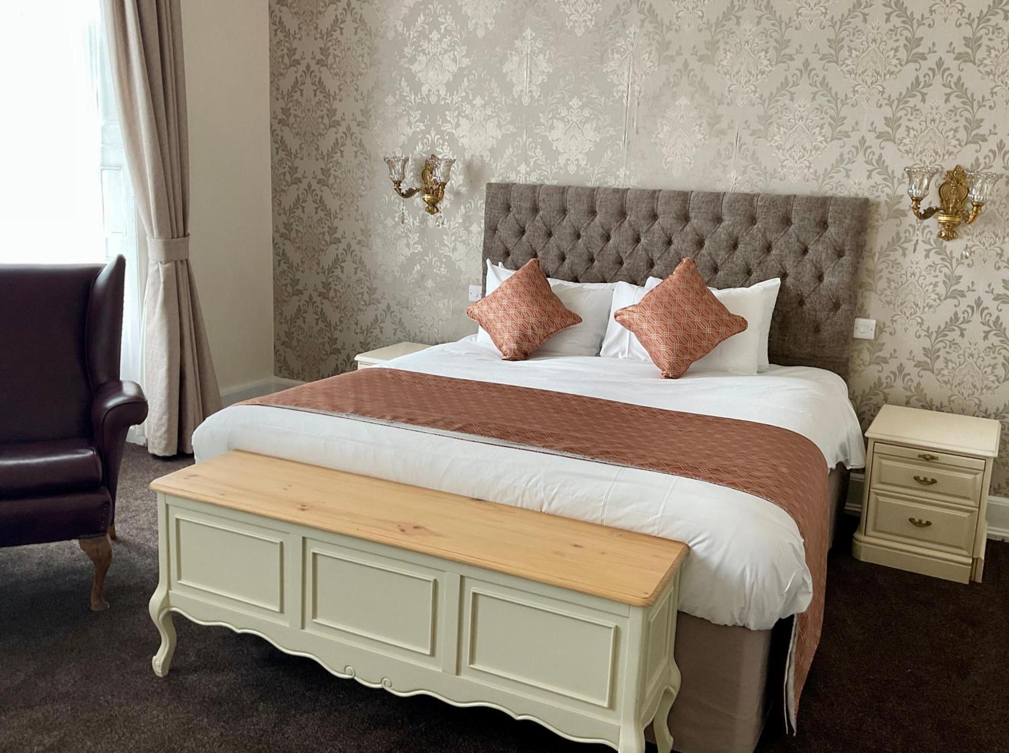 One-Bedroom Suite,1602950174:JPEG