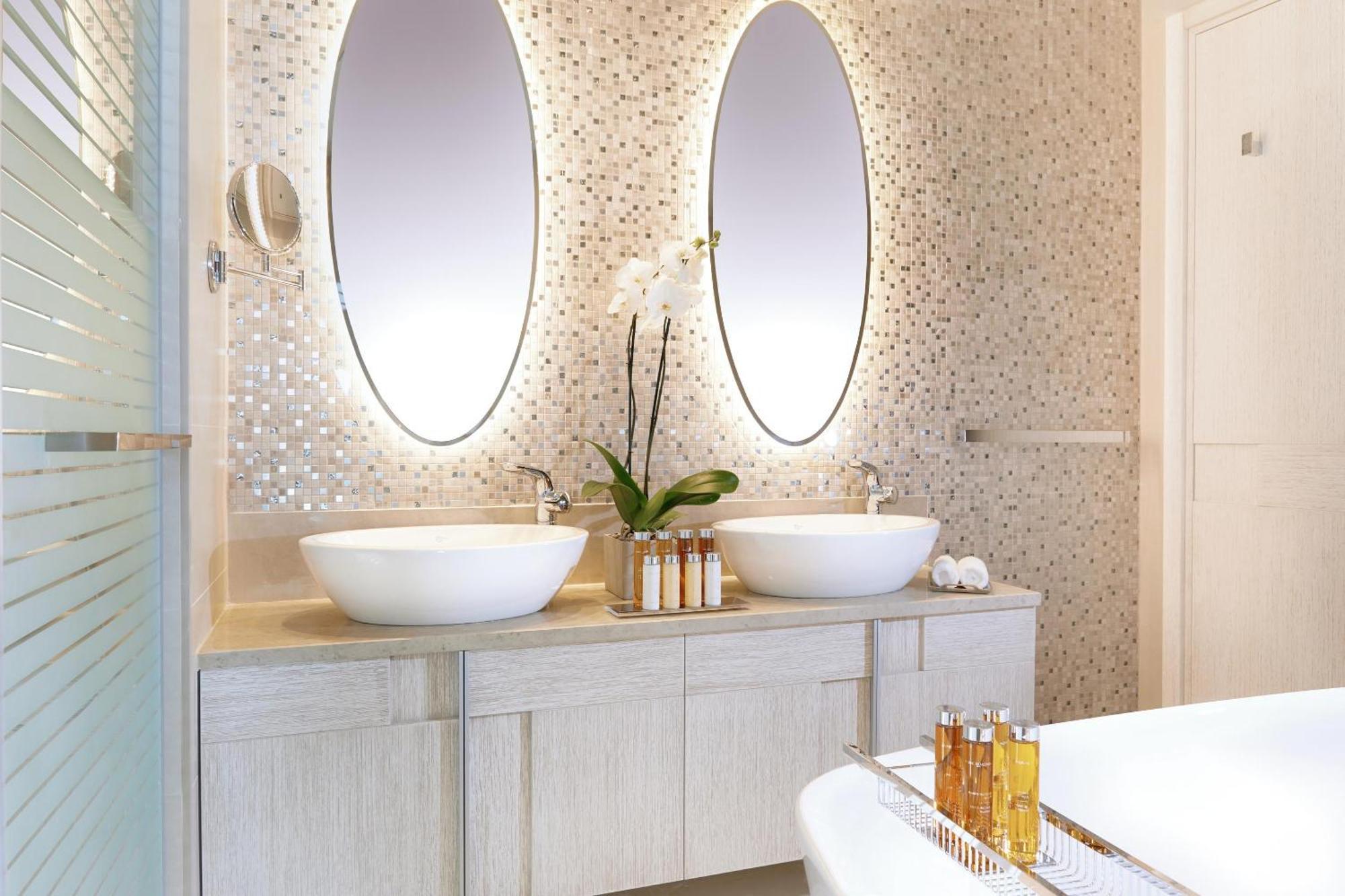 Suite 2 Chambres Deluxe - Vue sur Piscine