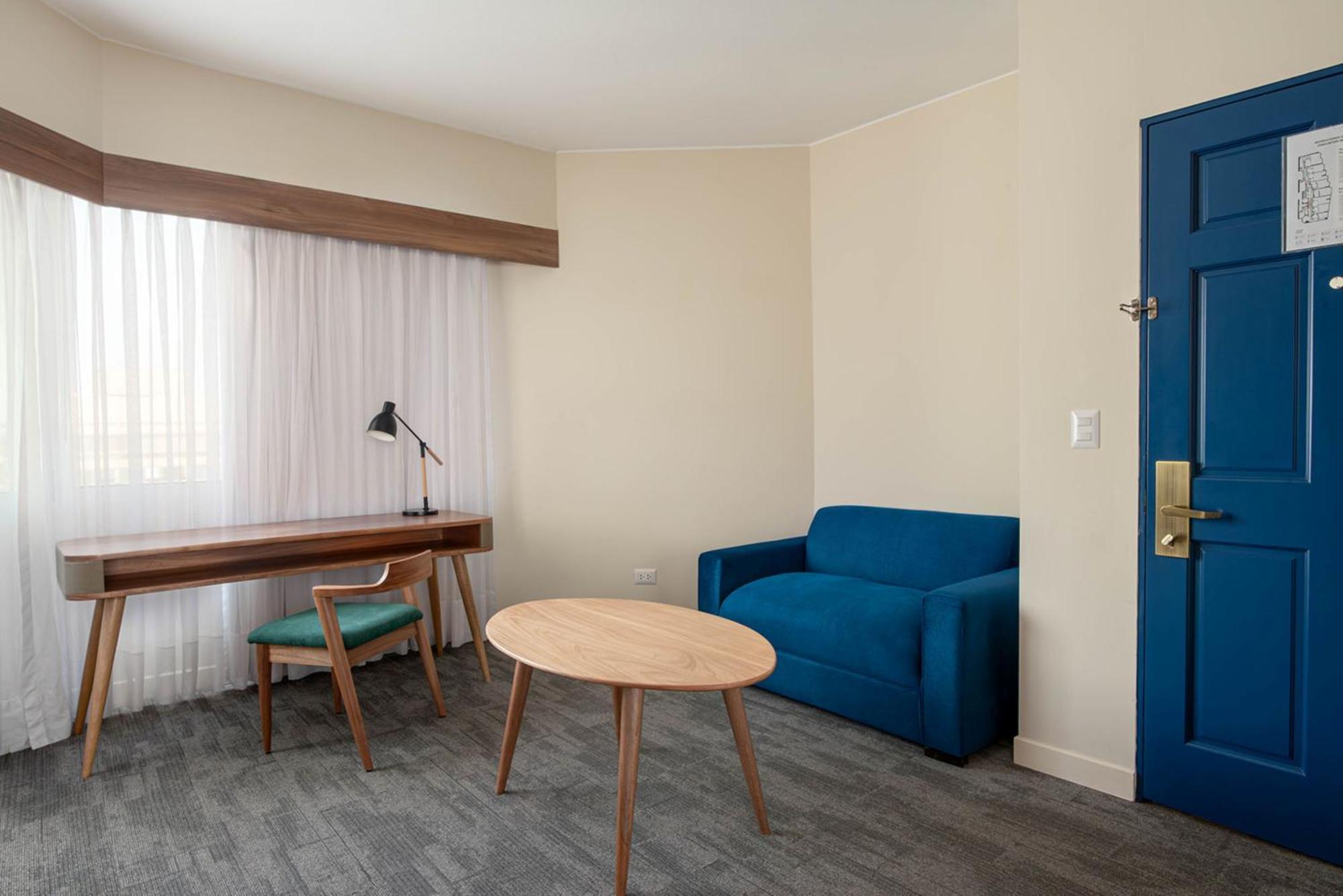 Junior King Suite City View