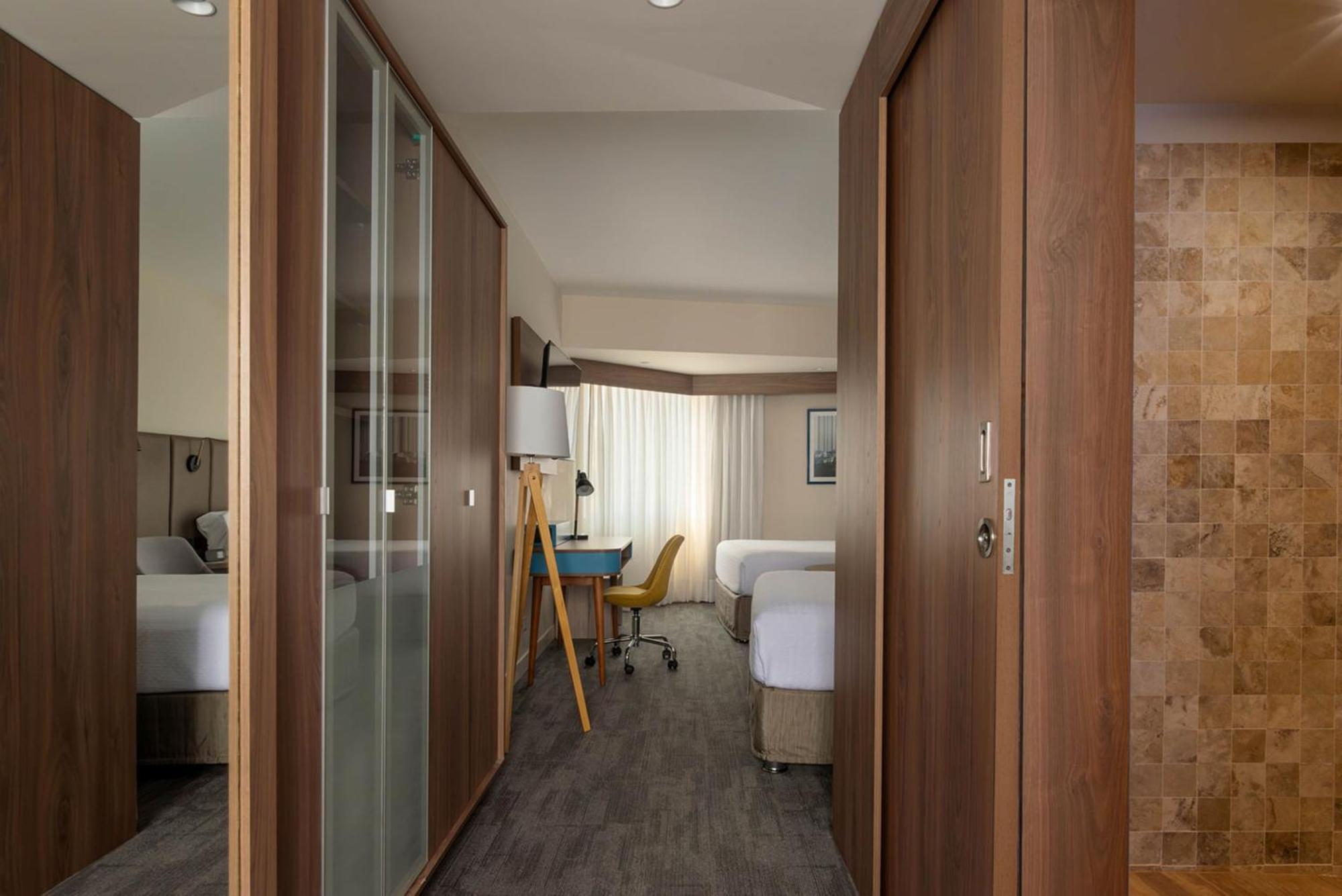 Standard Twin Room City View