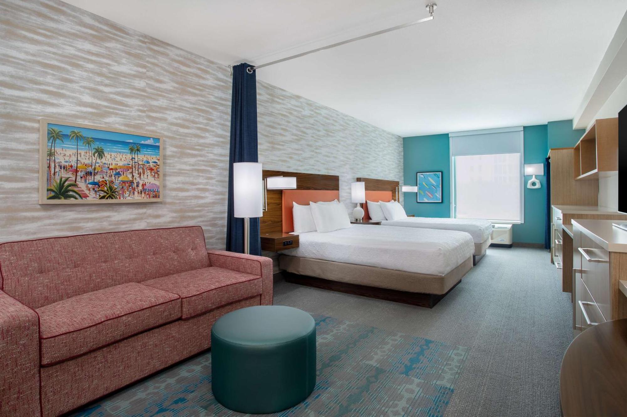 Queen Studio Two Queen Beds
