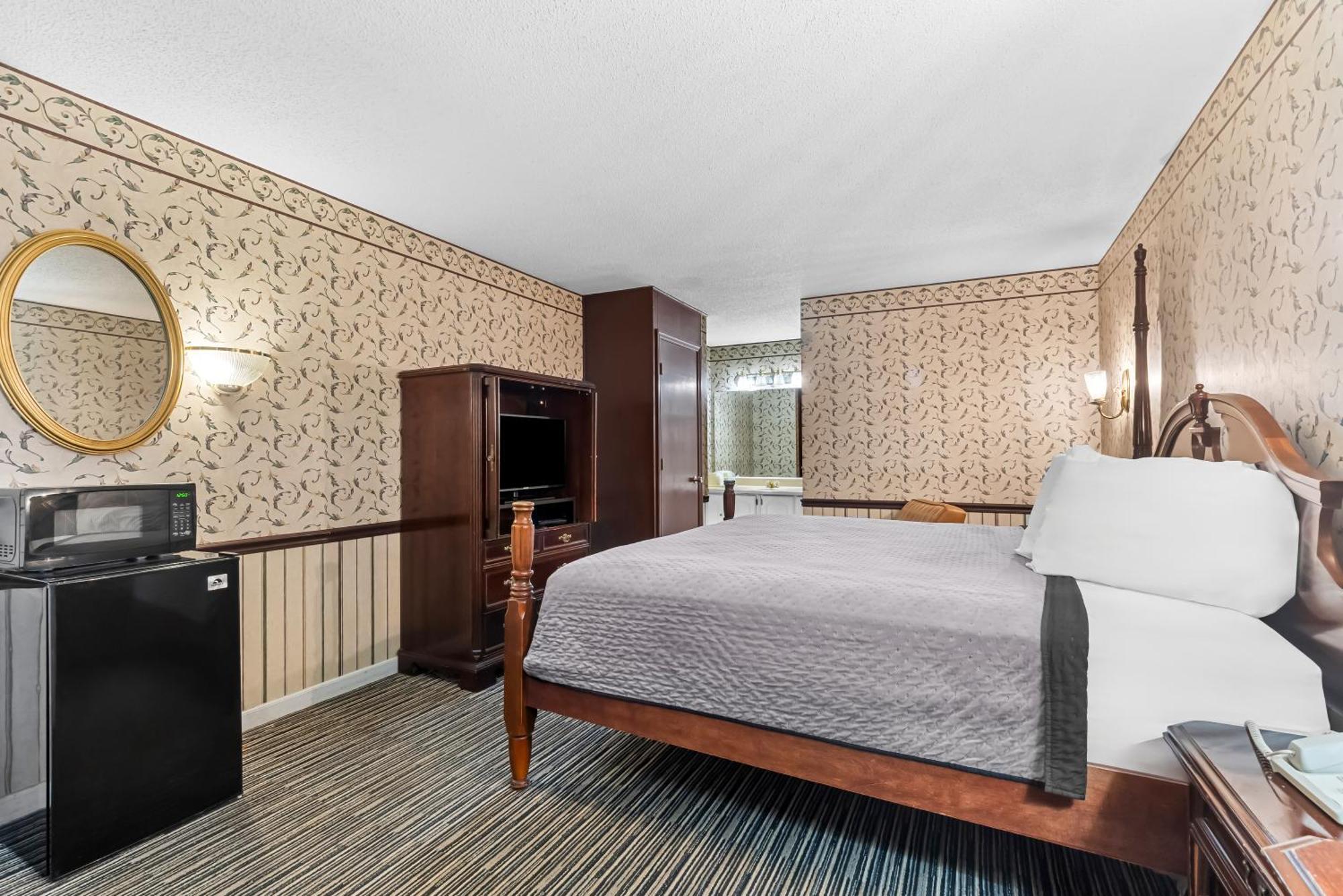 King Room,1615391698:JPEG