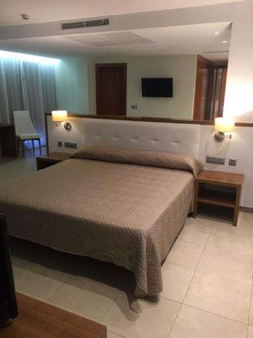 Suite Spa Bath,1615660592:JPEG