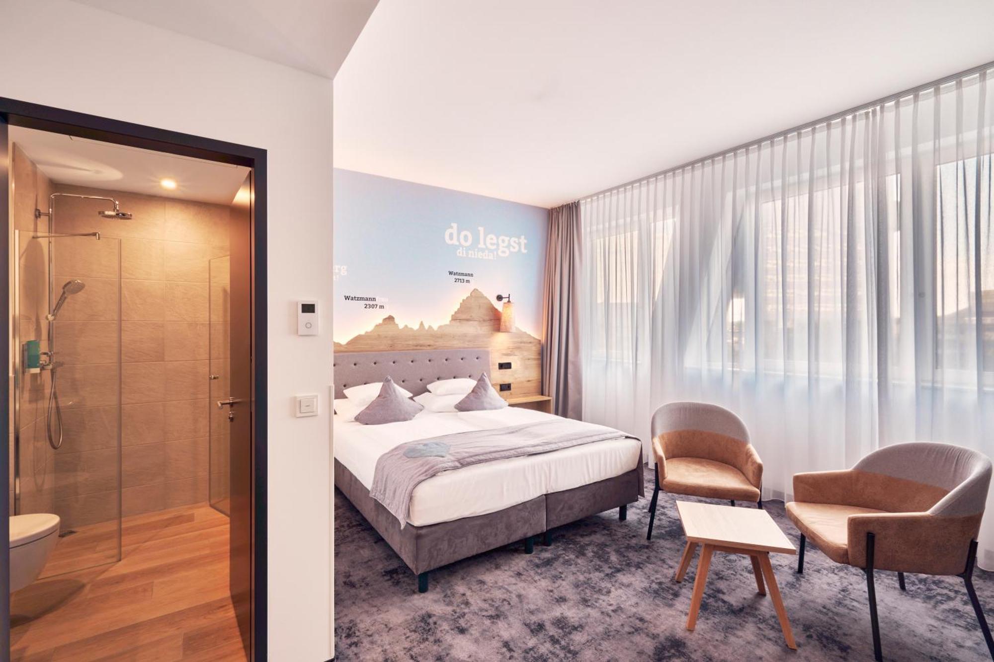 Comfort Double Room Walk Shower