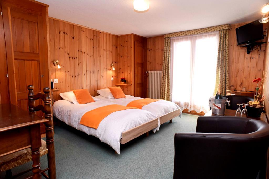 Twin Room South